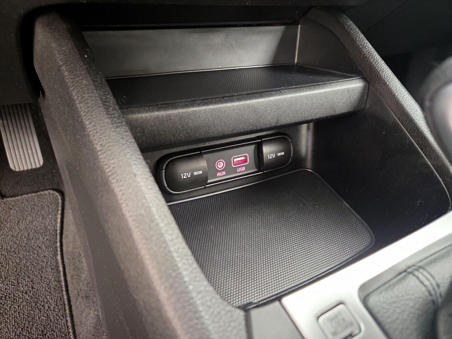 Thumbnail: 2020 Kia Forte - 18