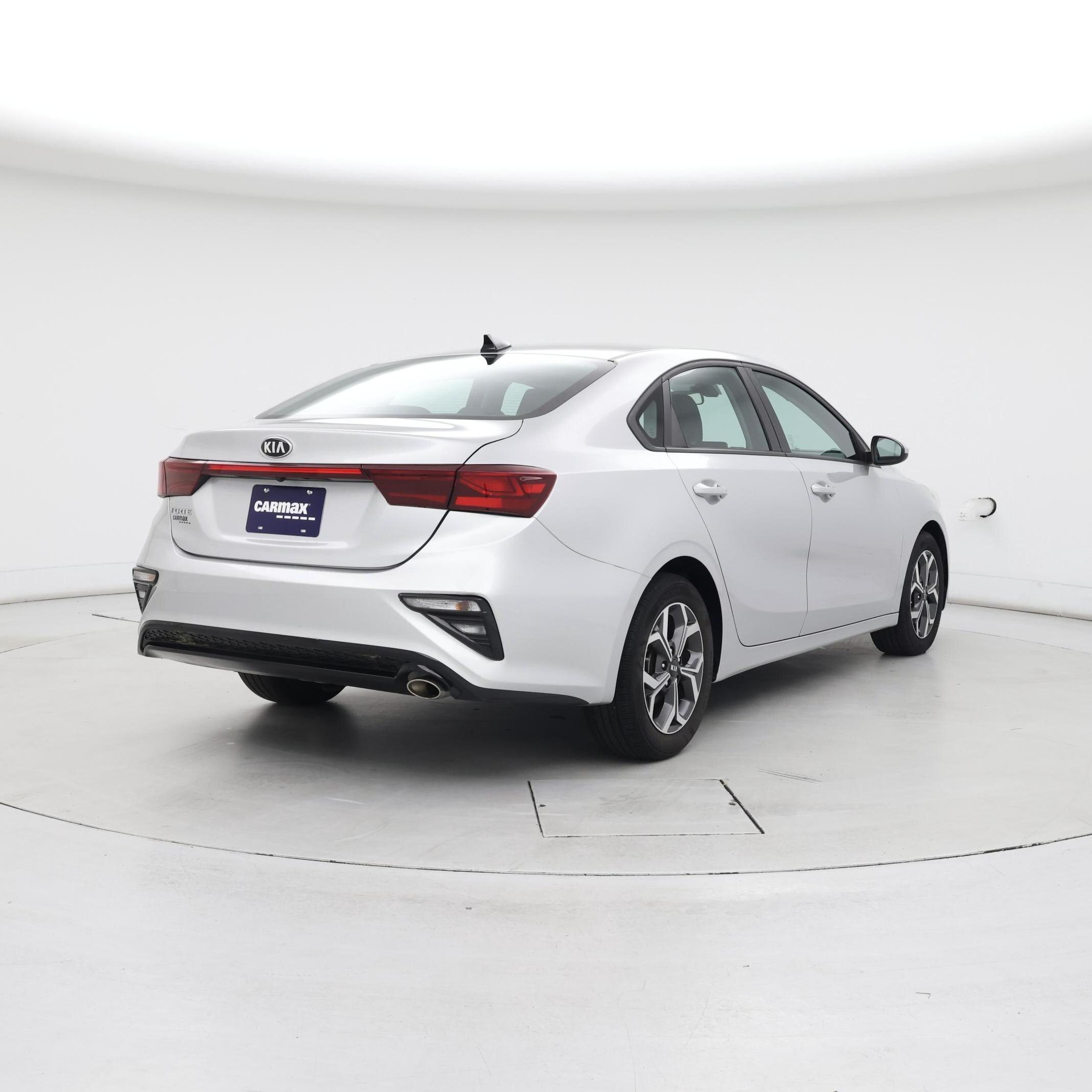 Thumbnail: 2020 Kia Forte - 8