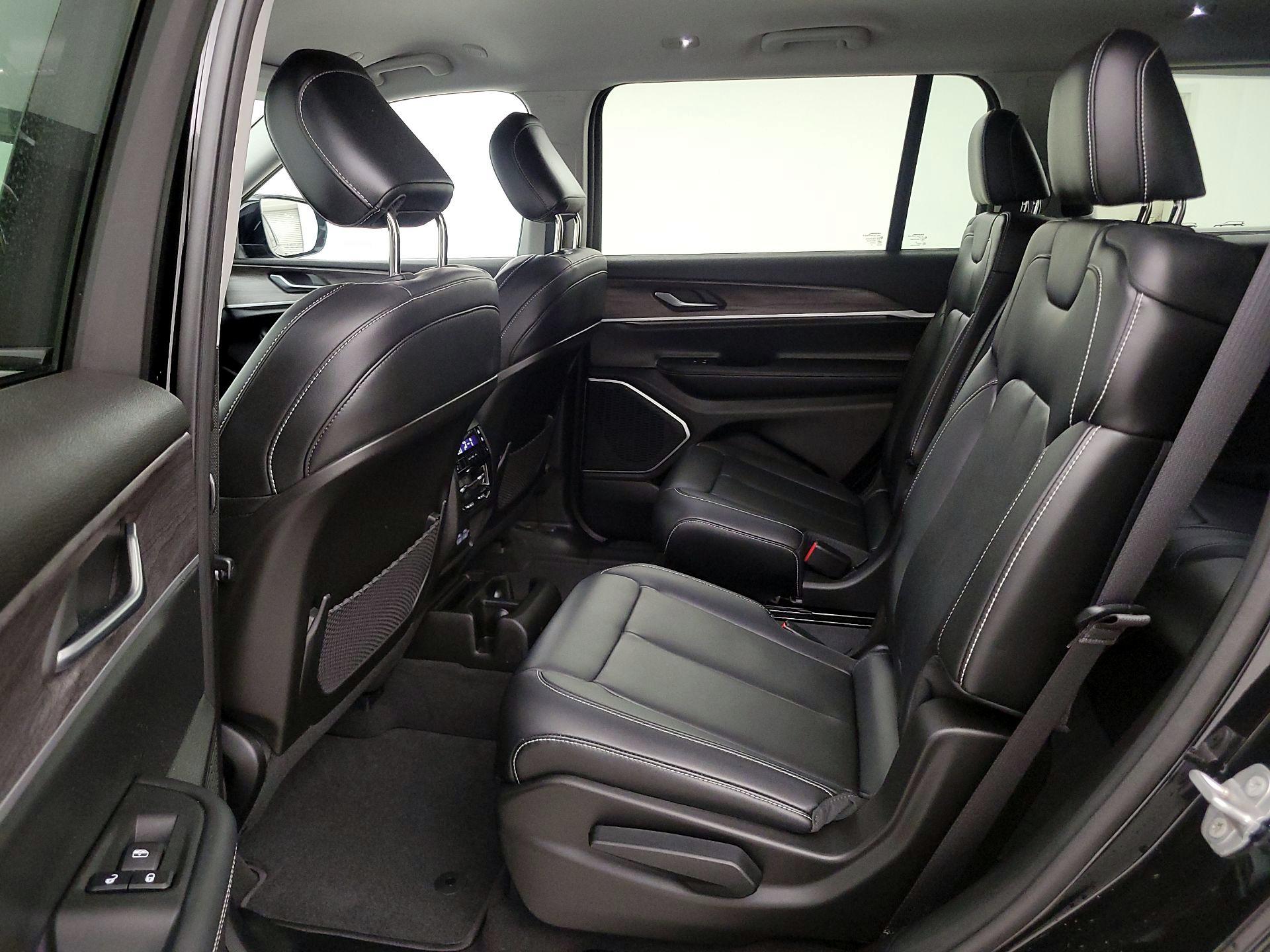 Thumbnail: 2021 Jeep Grand Cherokee L - 19