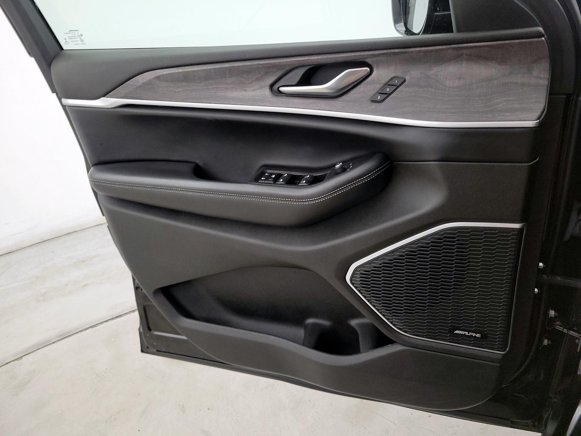 Thumbnail: 2021 Jeep Grand Cherokee L - 12