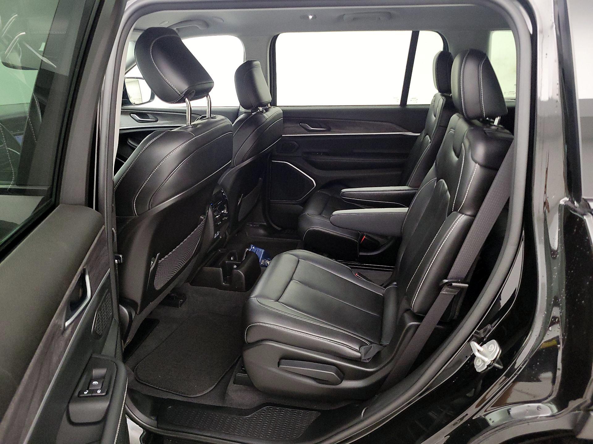 Thumbnail: 2021 Jeep Grand Cherokee L - 20