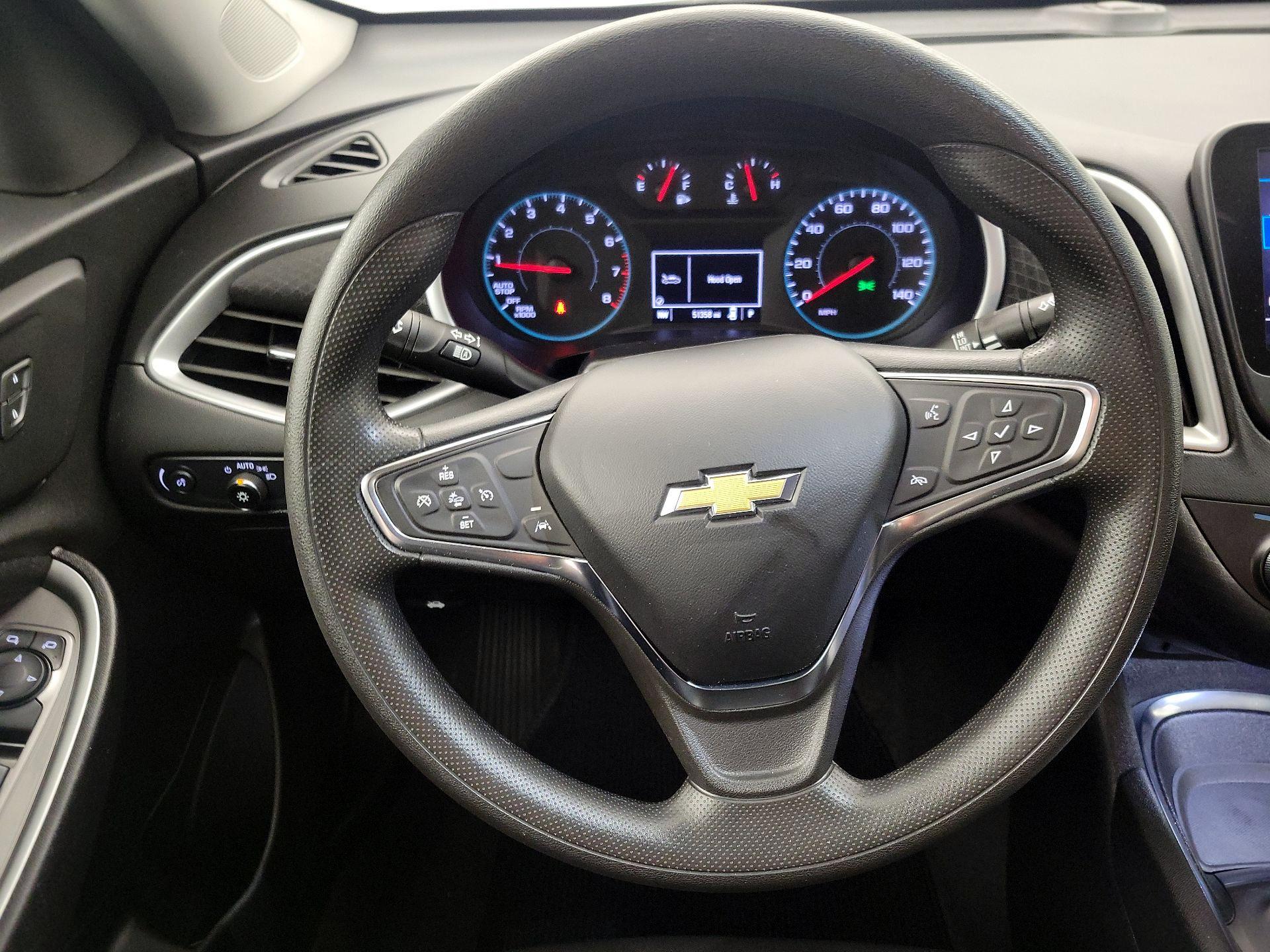 Thumbnail: 2023 Chevrolet Malibu - 10
