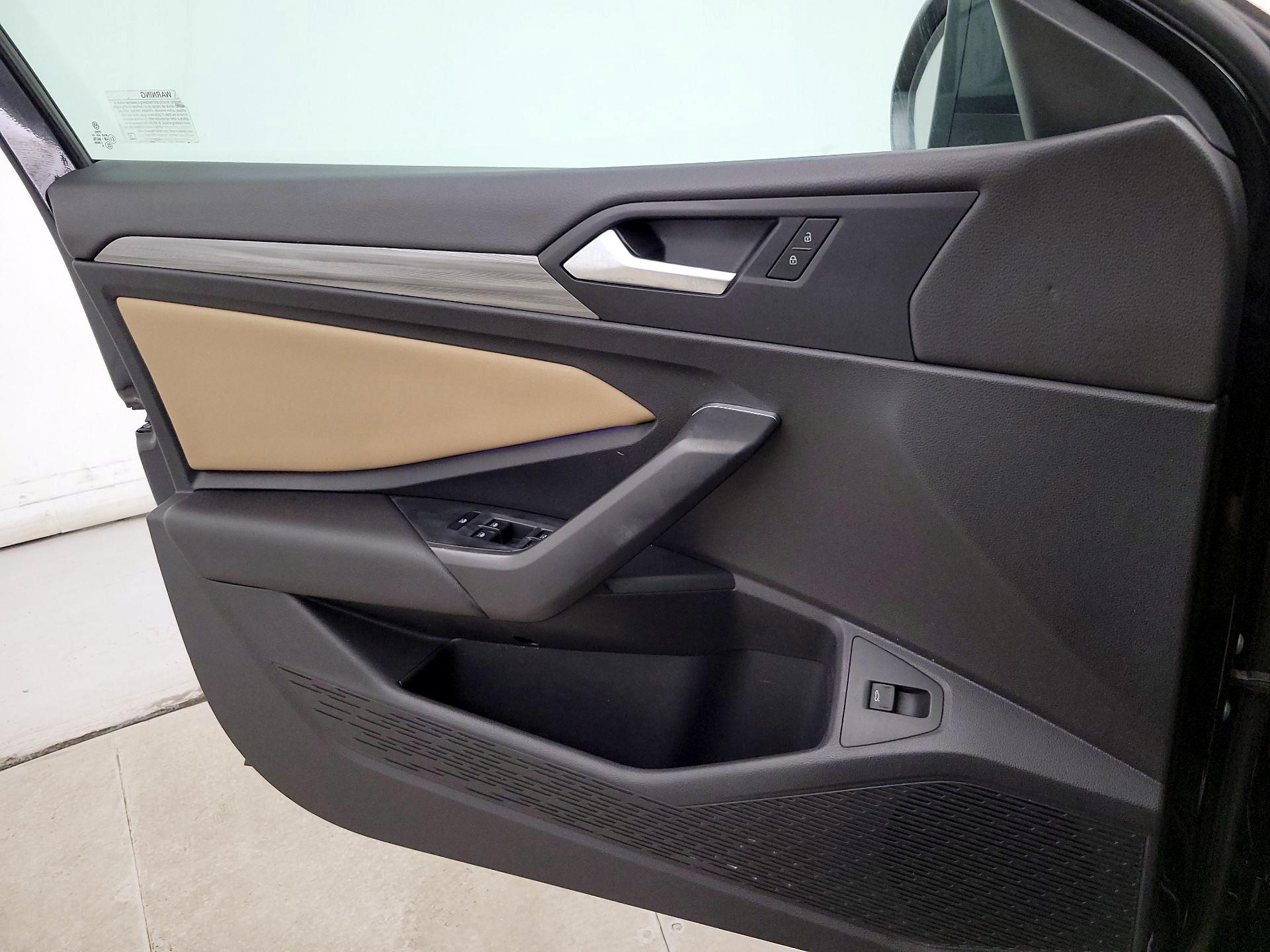 Thumbnail: 2020 Volkswagen Jetta - 12