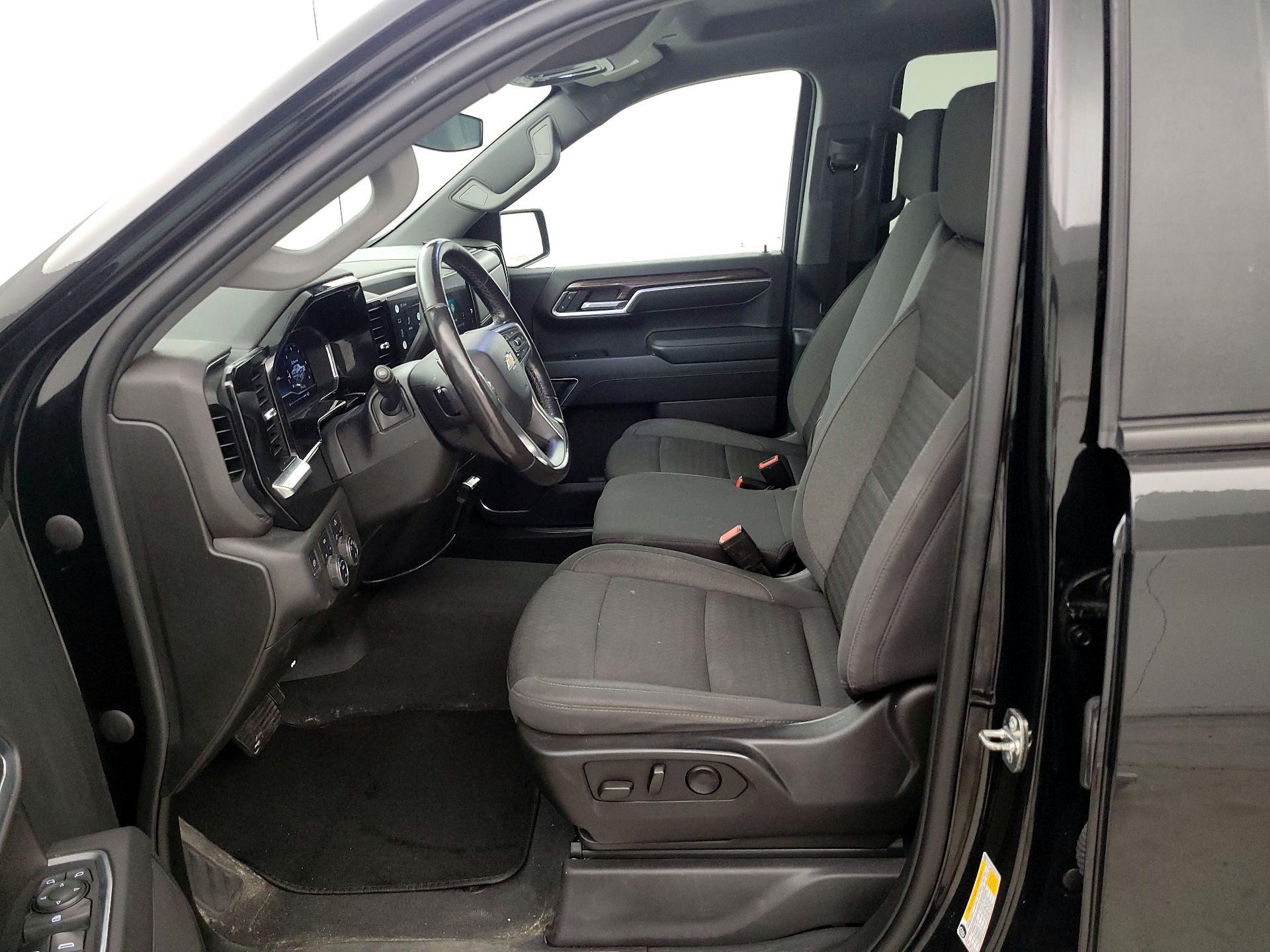 Thumbnail: 2022 Chevrolet Silverado 1500 - 11