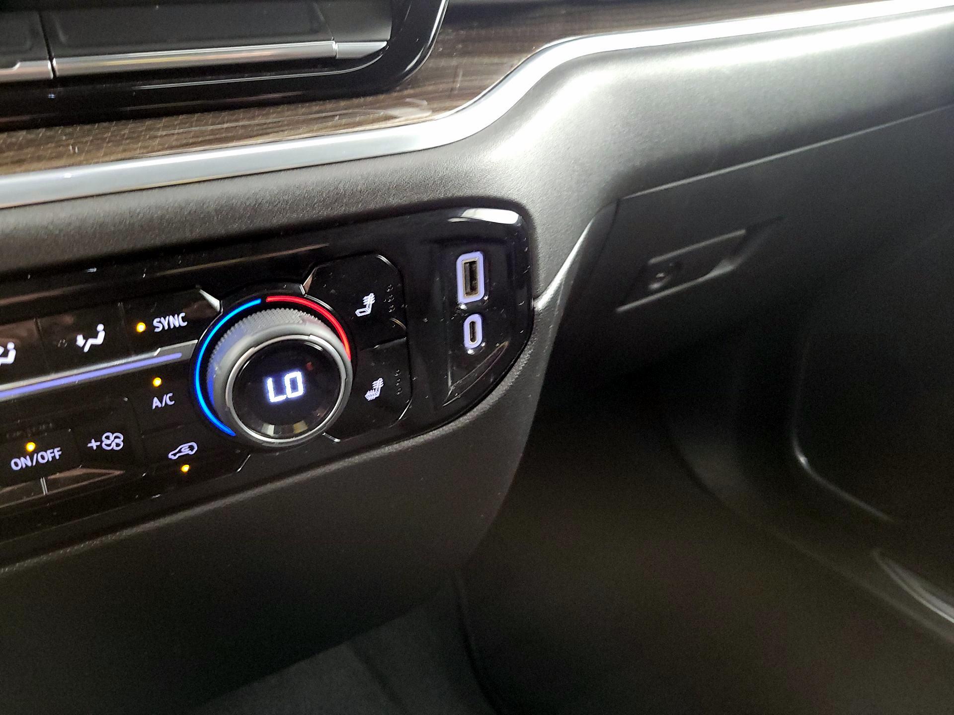 Thumbnail: 2022 Chevrolet Silverado 1500 - 18