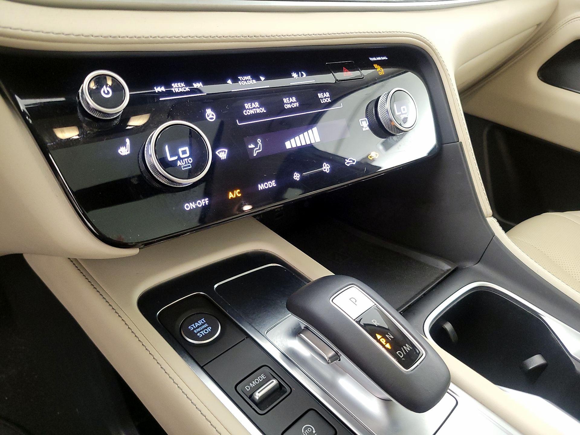 Thumbnail: 2023 INFINITI QX60 - 16