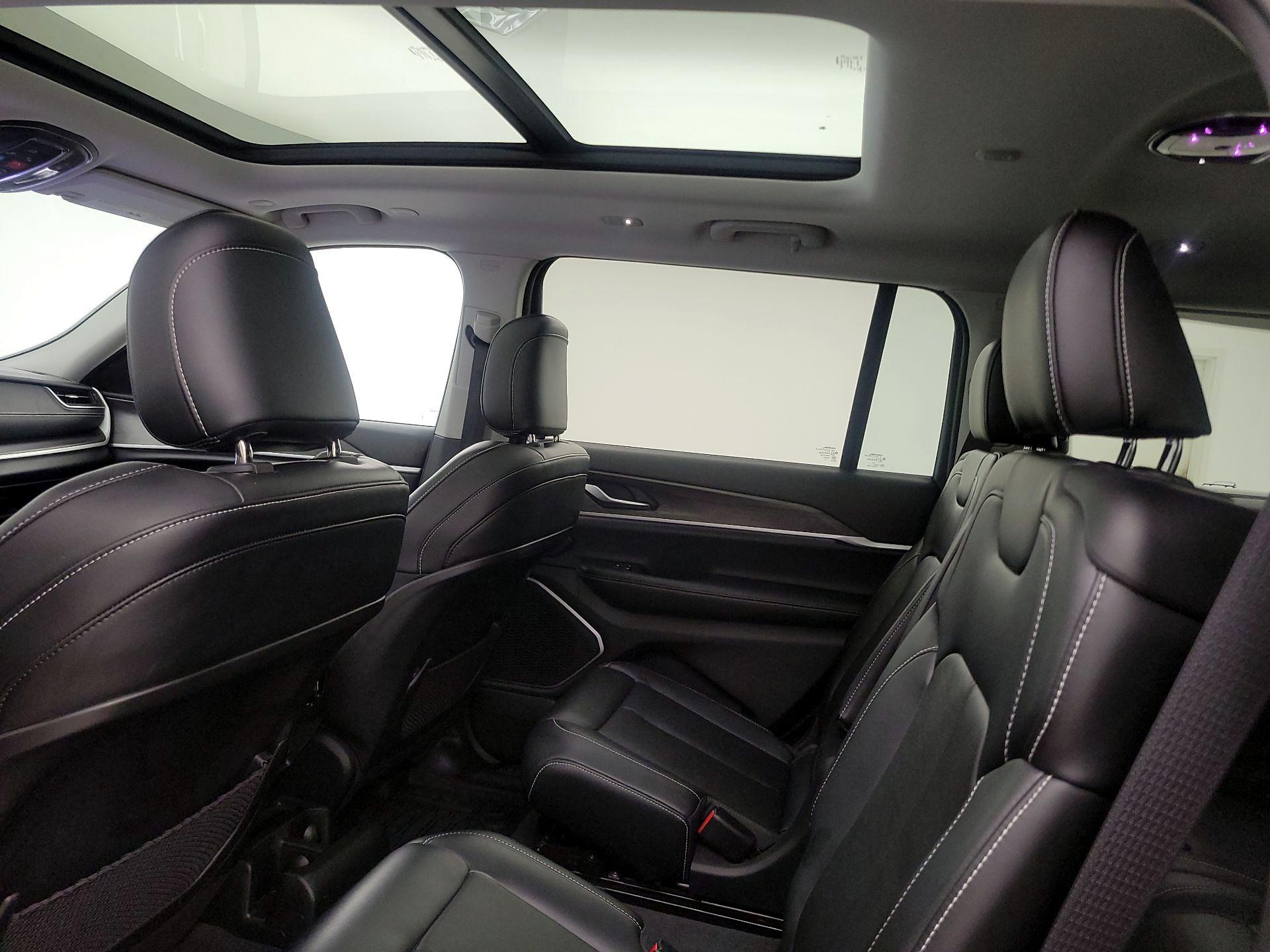 Thumbnail: 2021 Jeep Grand Cherokee L - 20
