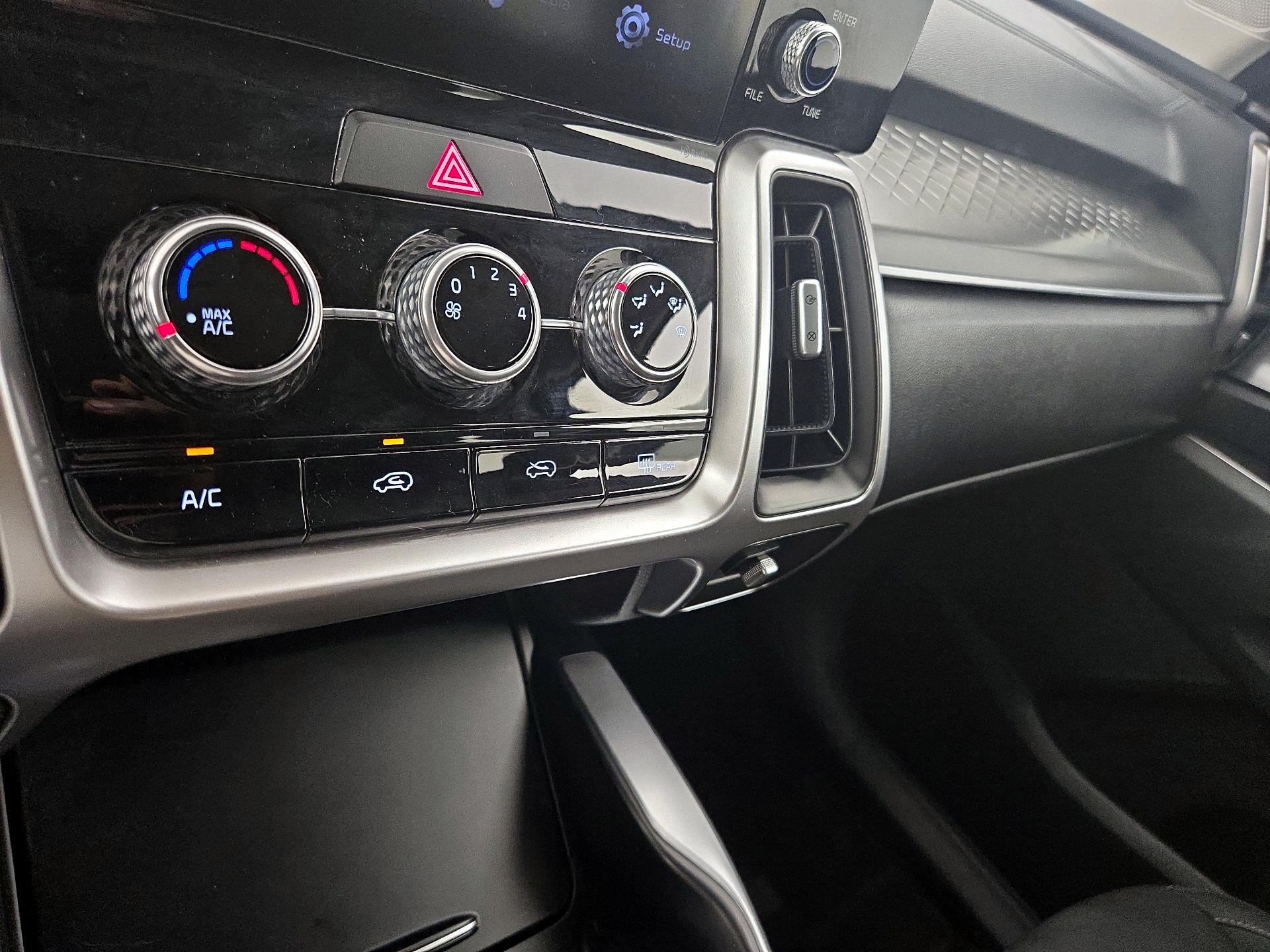 Thumbnail: 2021 Kia Sorento - 16