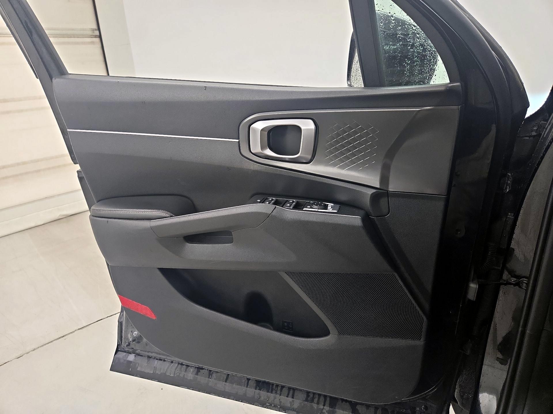 Thumbnail: 2021 Kia Sorento - 12