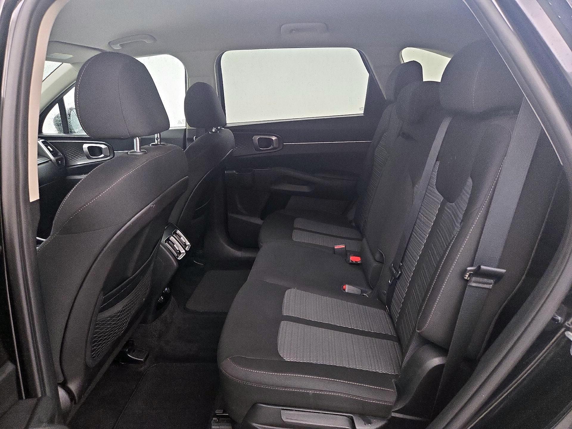 Thumbnail: 2021 Kia Sorento - 19