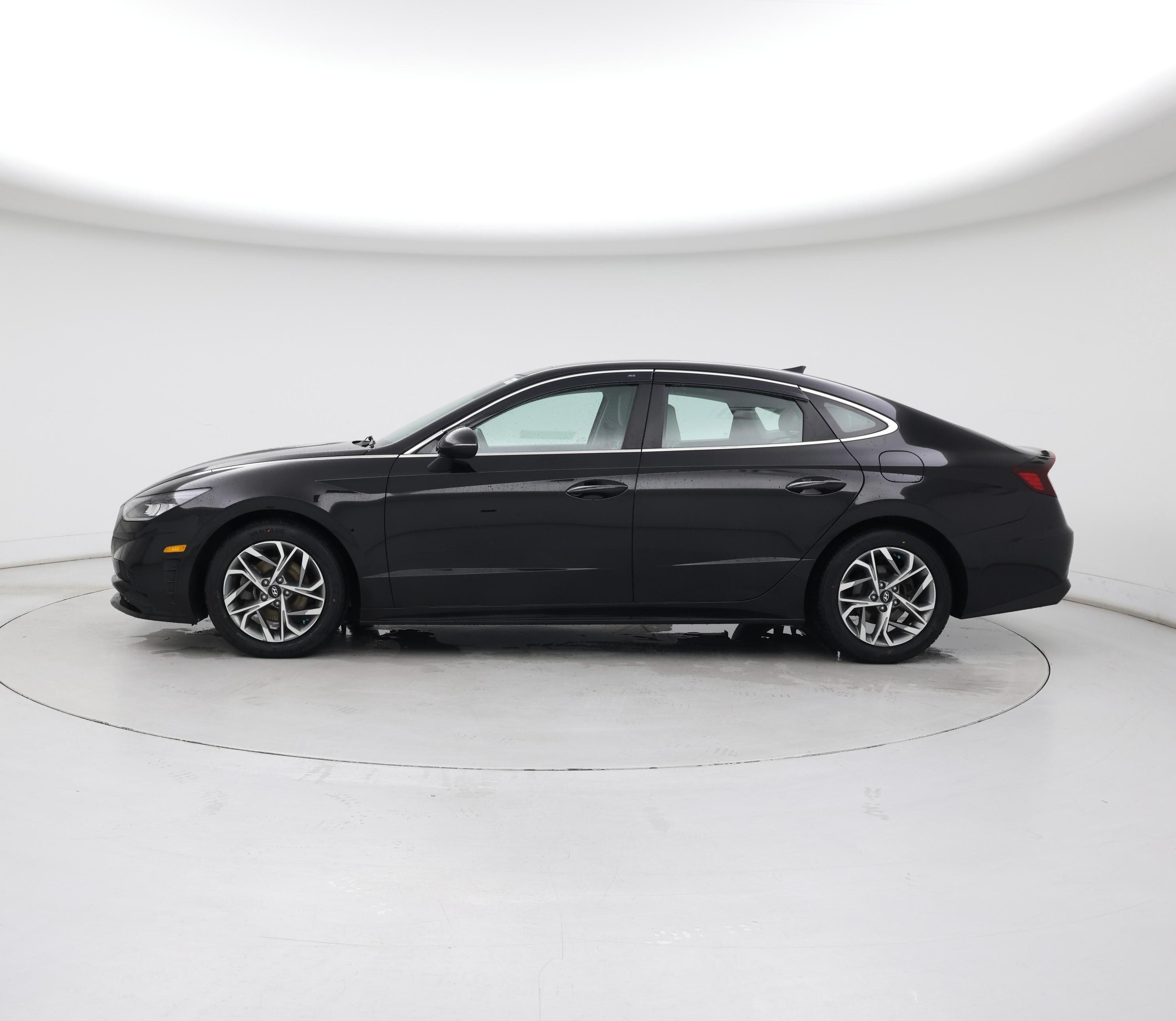 Thumbnail: 2022 Hyundai Sonata - 3