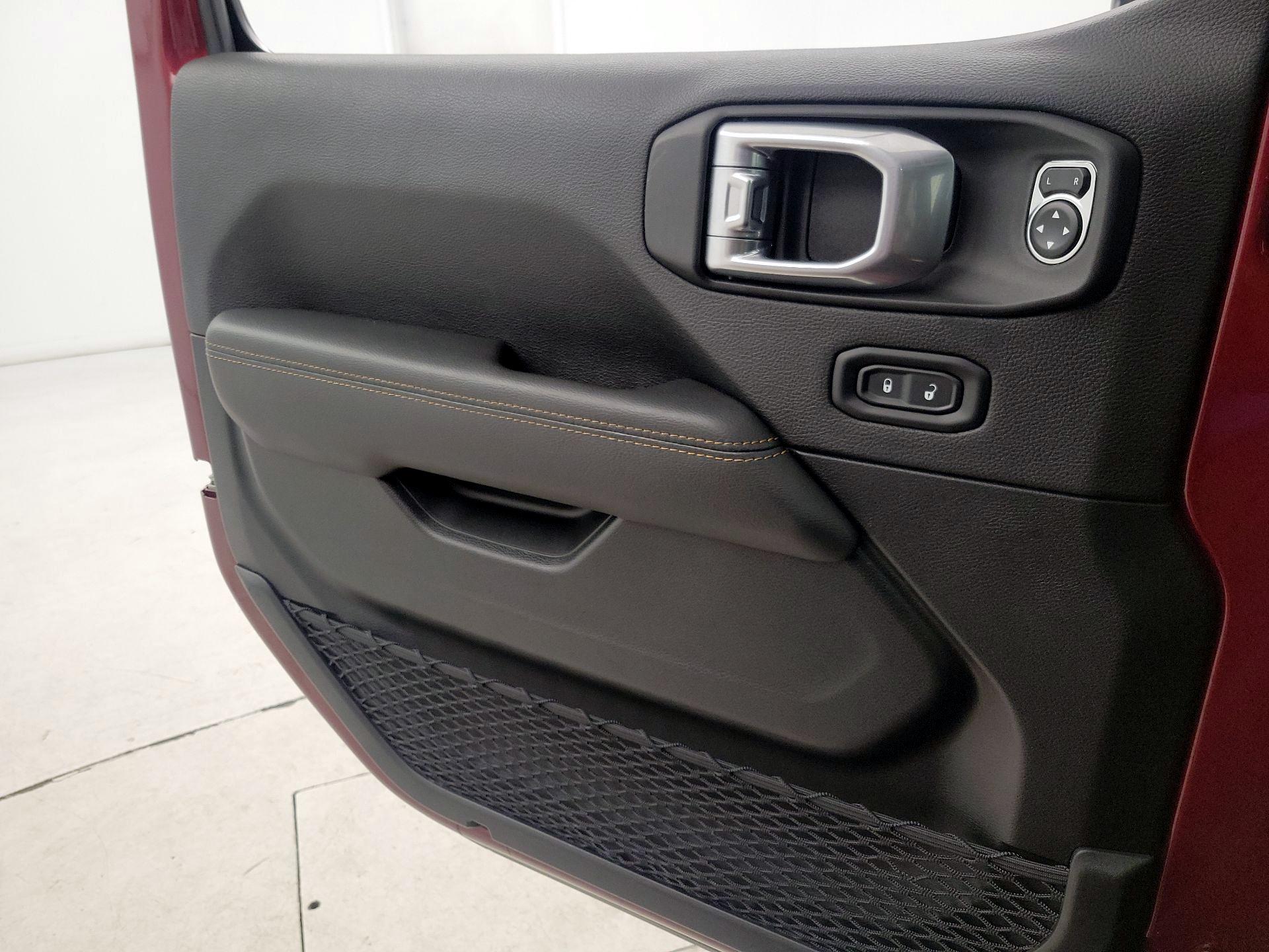 Thumbnail: 2021 Jeep Wrangler - 12