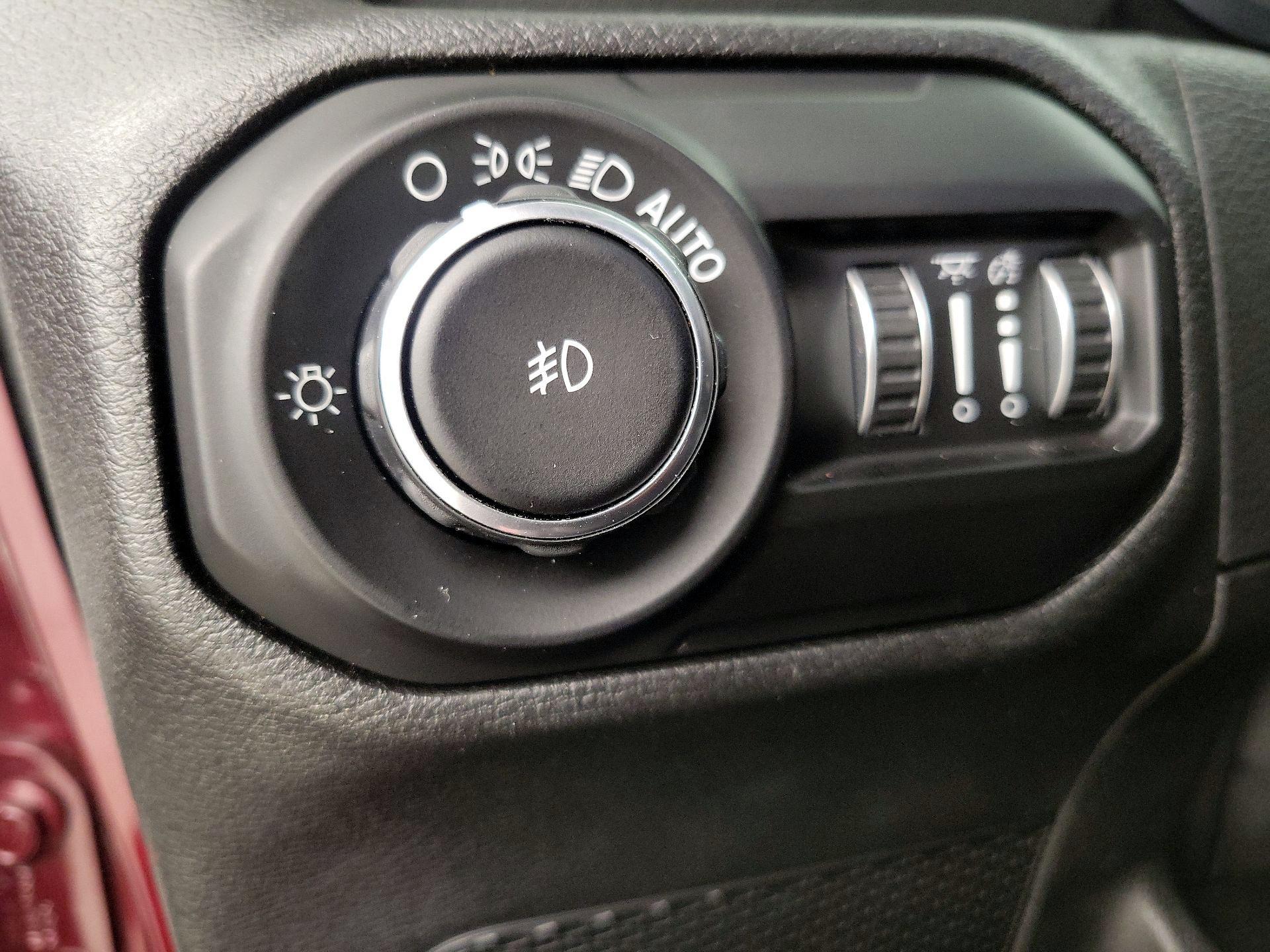 Thumbnail: 2021 Jeep Wrangler - 13