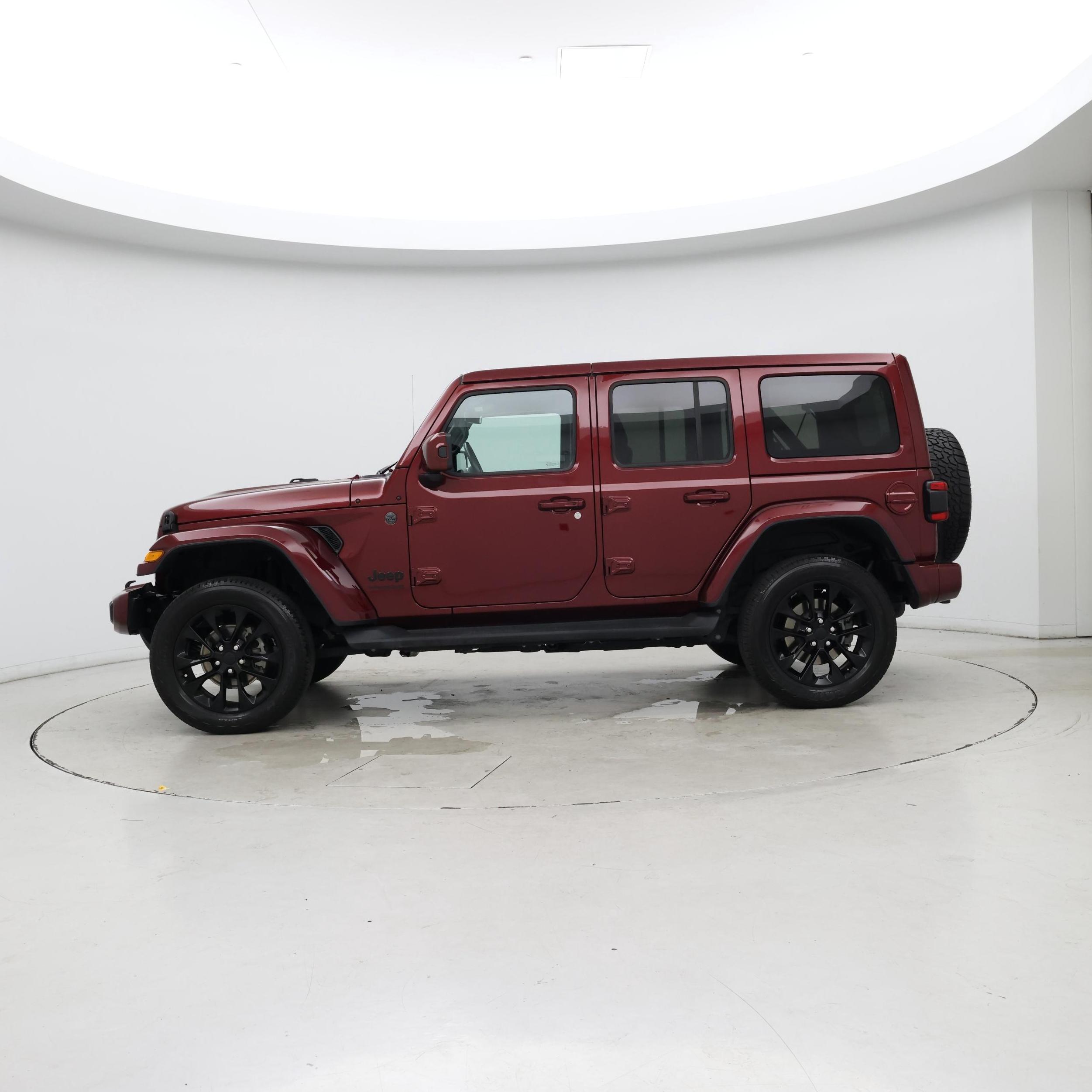 Thumbnail: 2021 Jeep Wrangler - 3