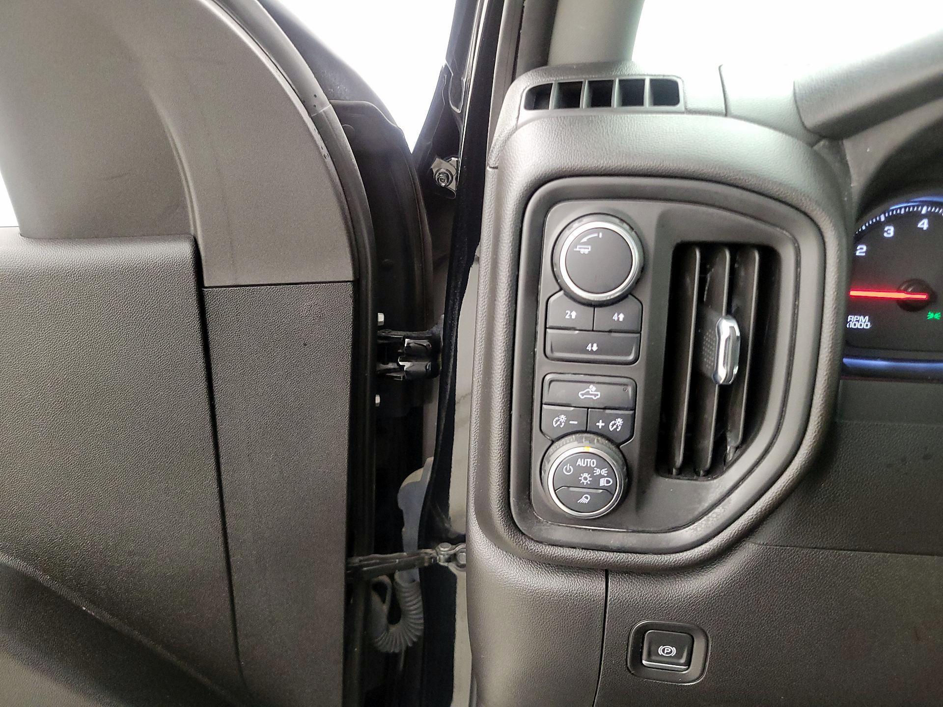 Thumbnail: 2023 Chevrolet Silverado 2500 - 13