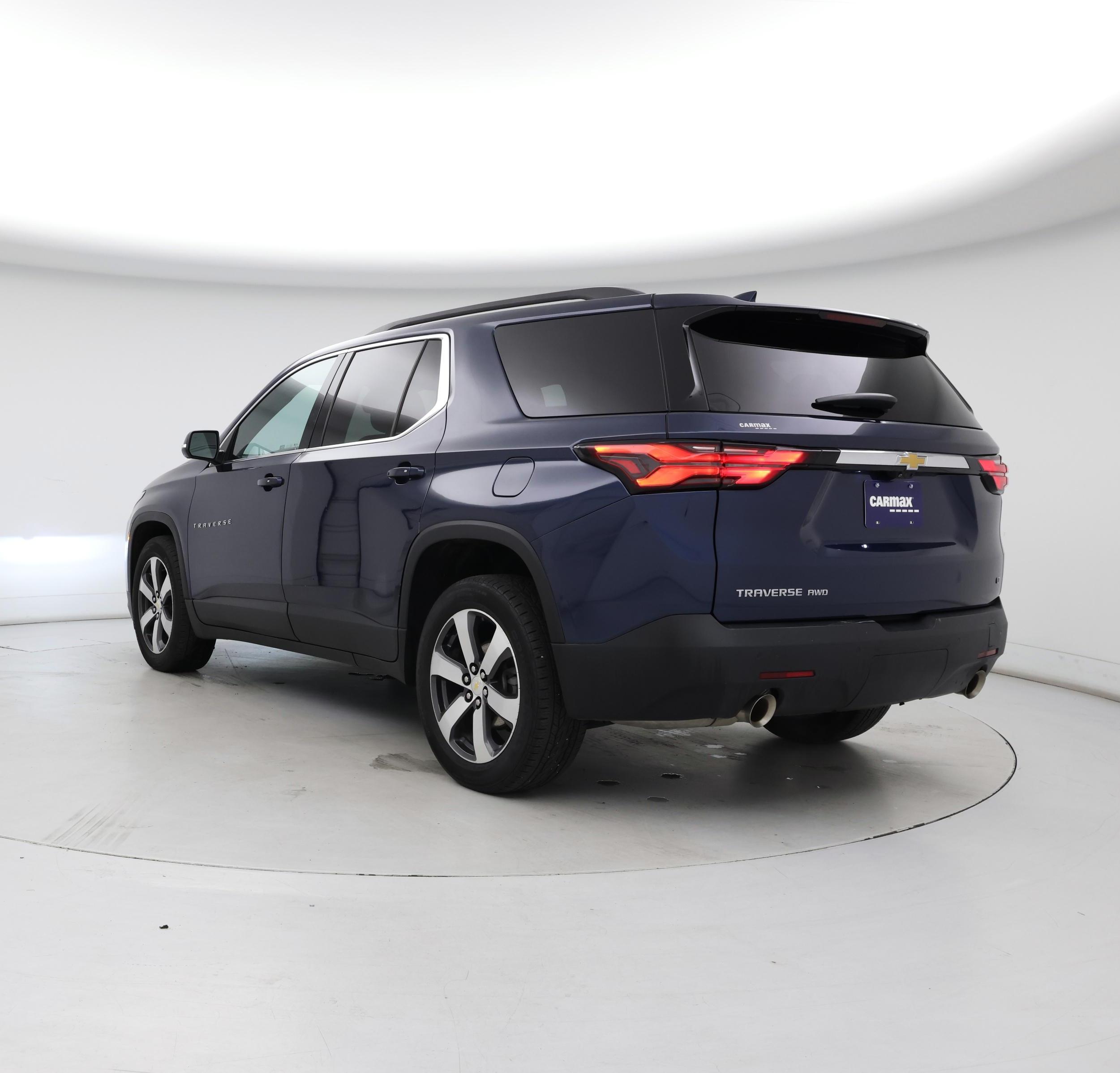 Thumbnail: 2022 Chevrolet Traverse - 2