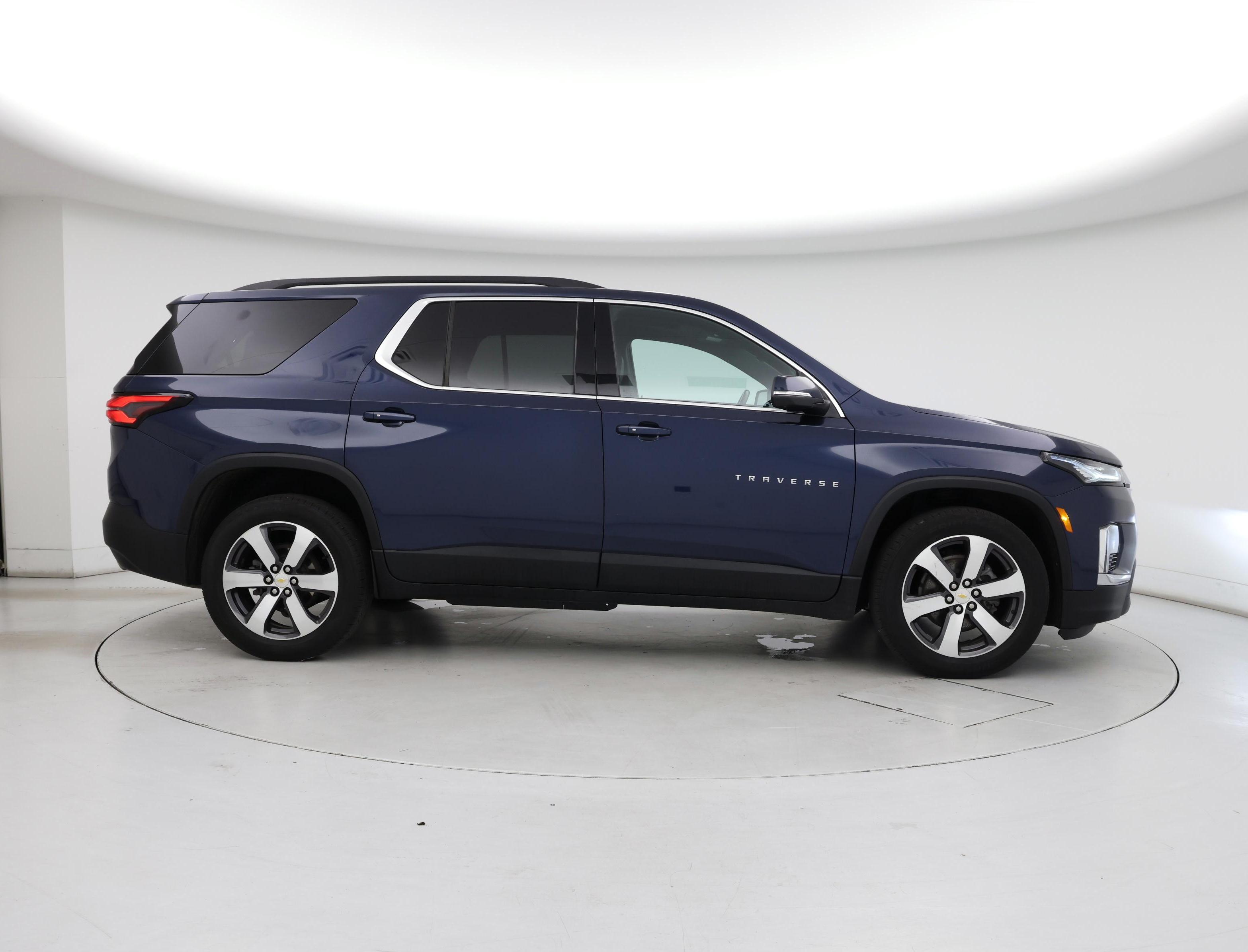Thumbnail: 2022 Chevrolet Traverse - 7