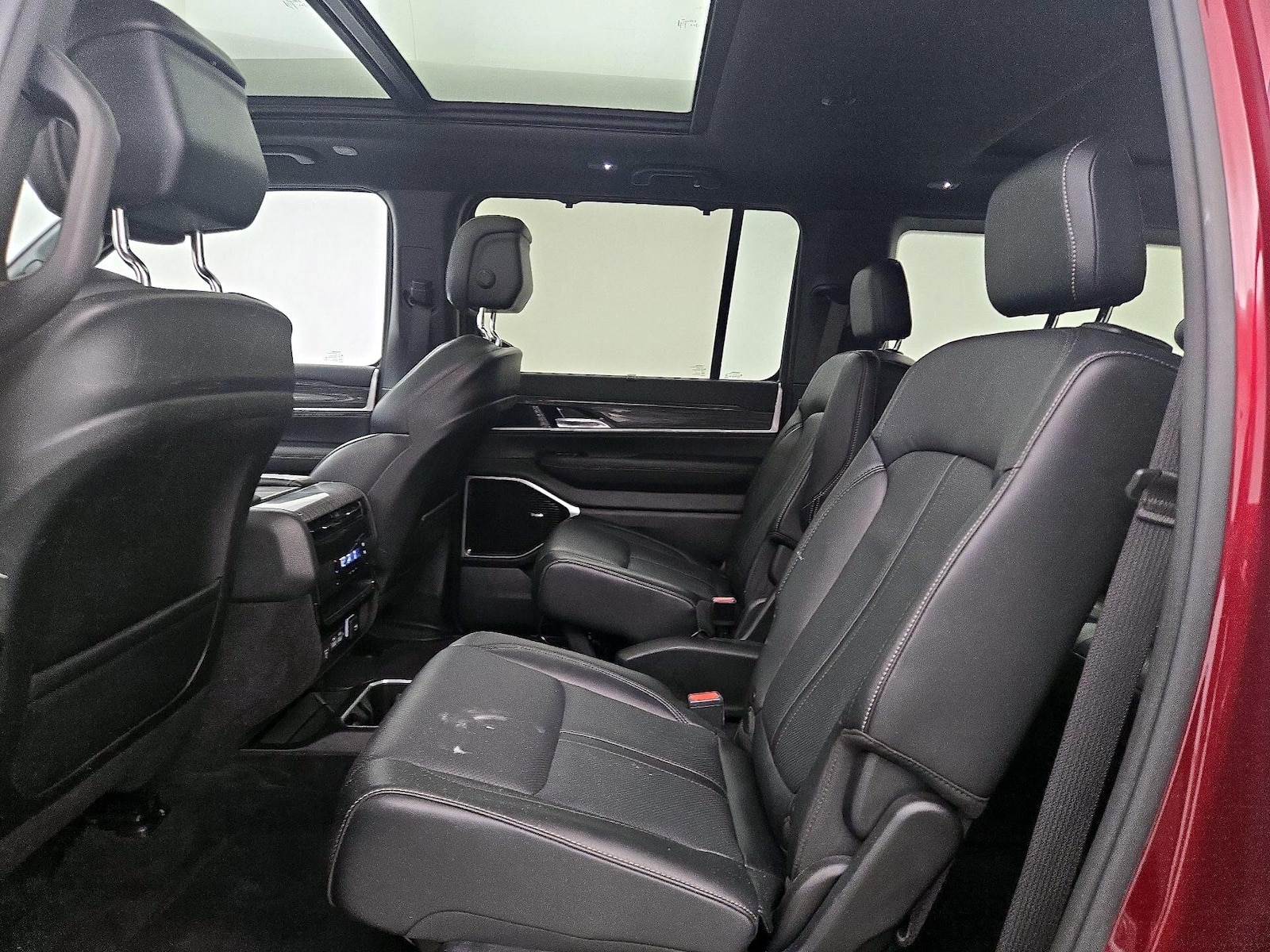 2022 Jeep Wagoneer Series III - Photo 22