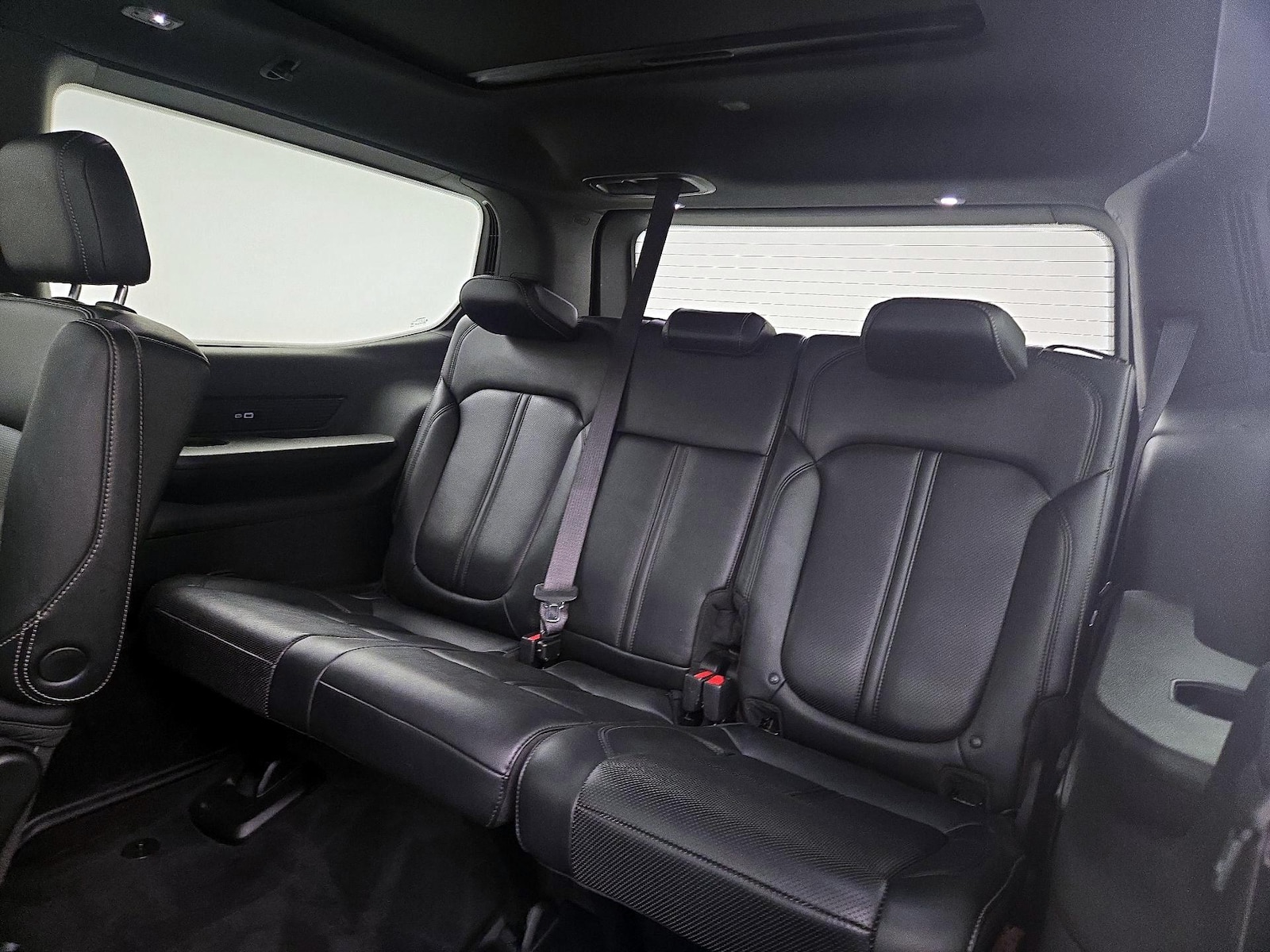 2022 Jeep Wagoneer Series III - Photo 23