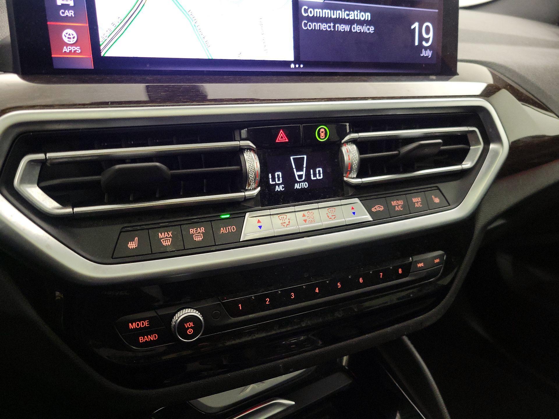 Thumbnail: 2022 BMW X4 - 16