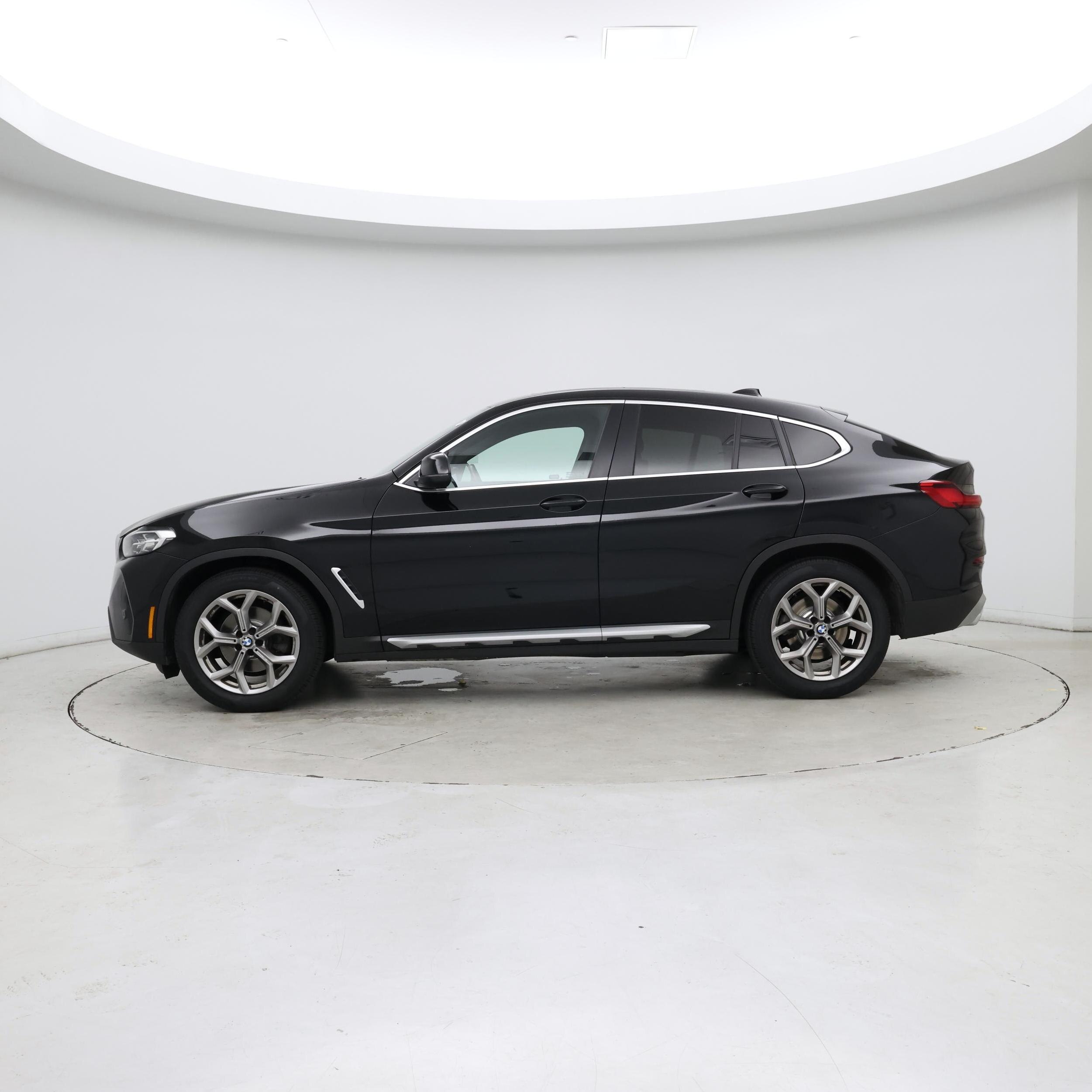 Thumbnail: 2022 BMW X4 - 3