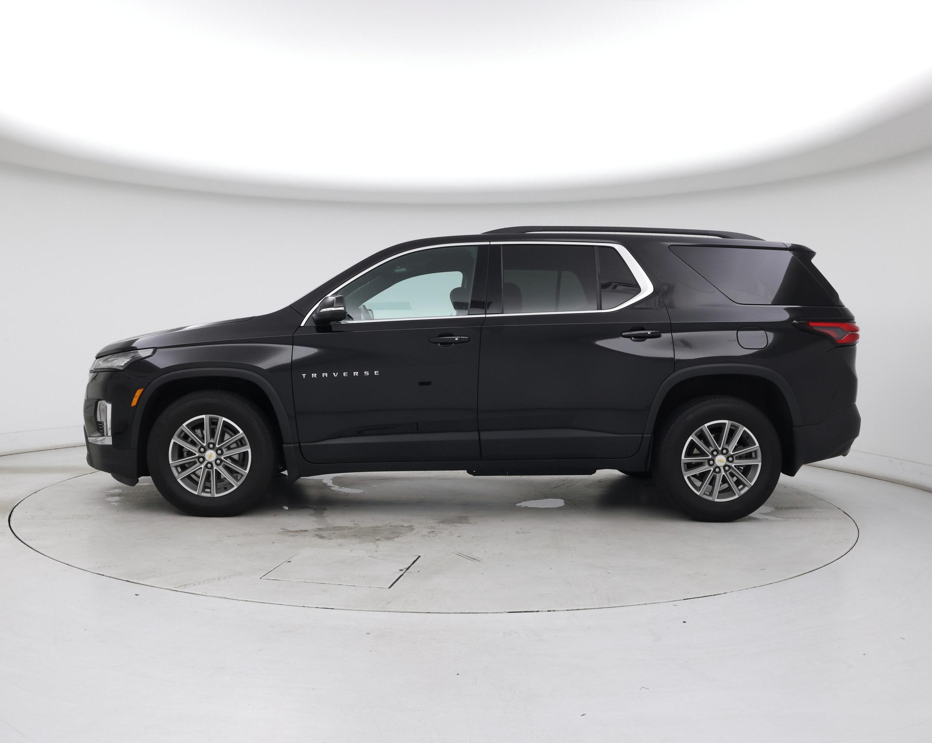 Thumbnail: 2022 Chevrolet Traverse - 3