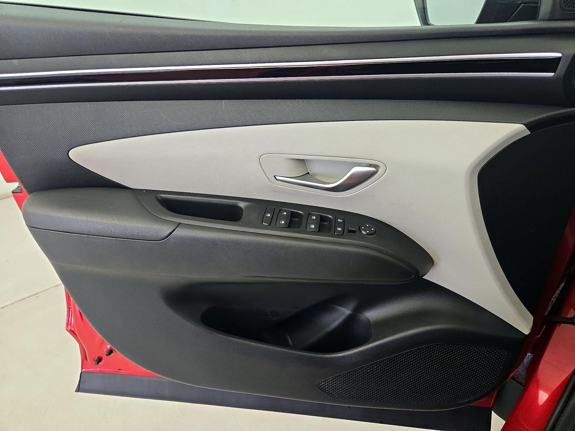 Thumbnail: 2022 Hyundai Tucson - 12