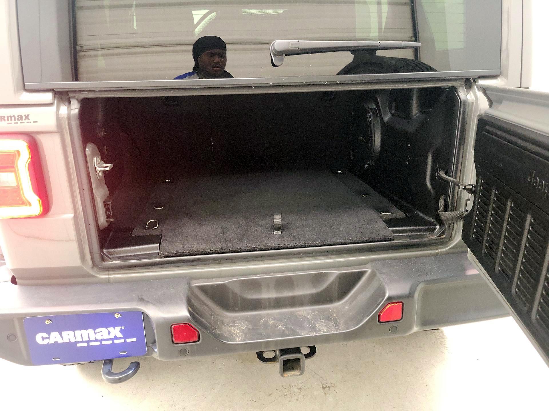 Thumbnail: 2021 Jeep Wrangler - 19