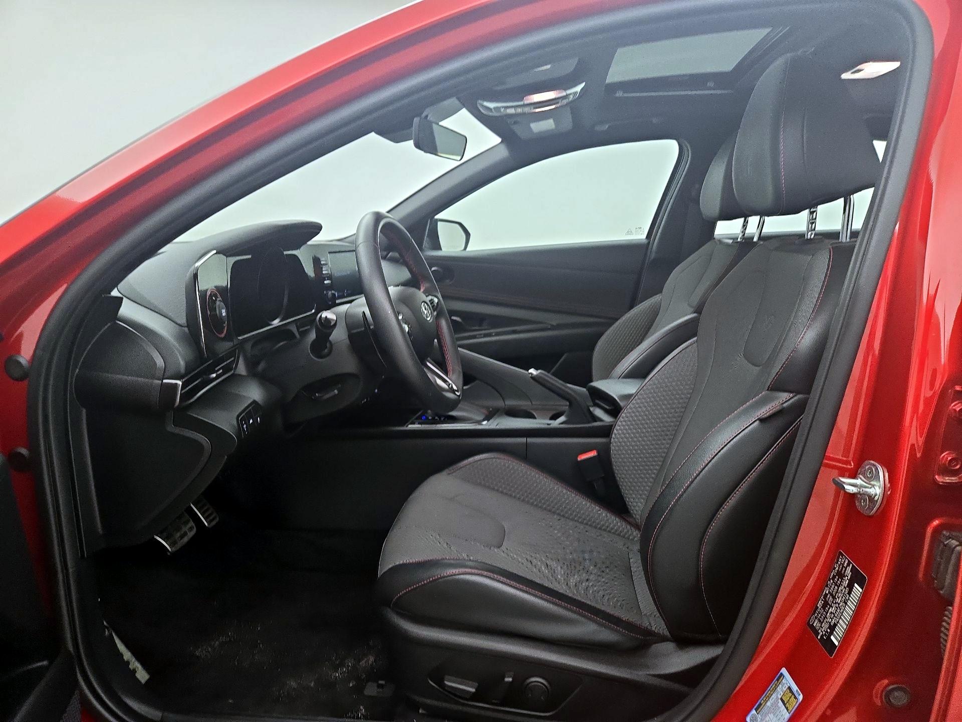 Thumbnail: 2022 Hyundai Elantra - 11