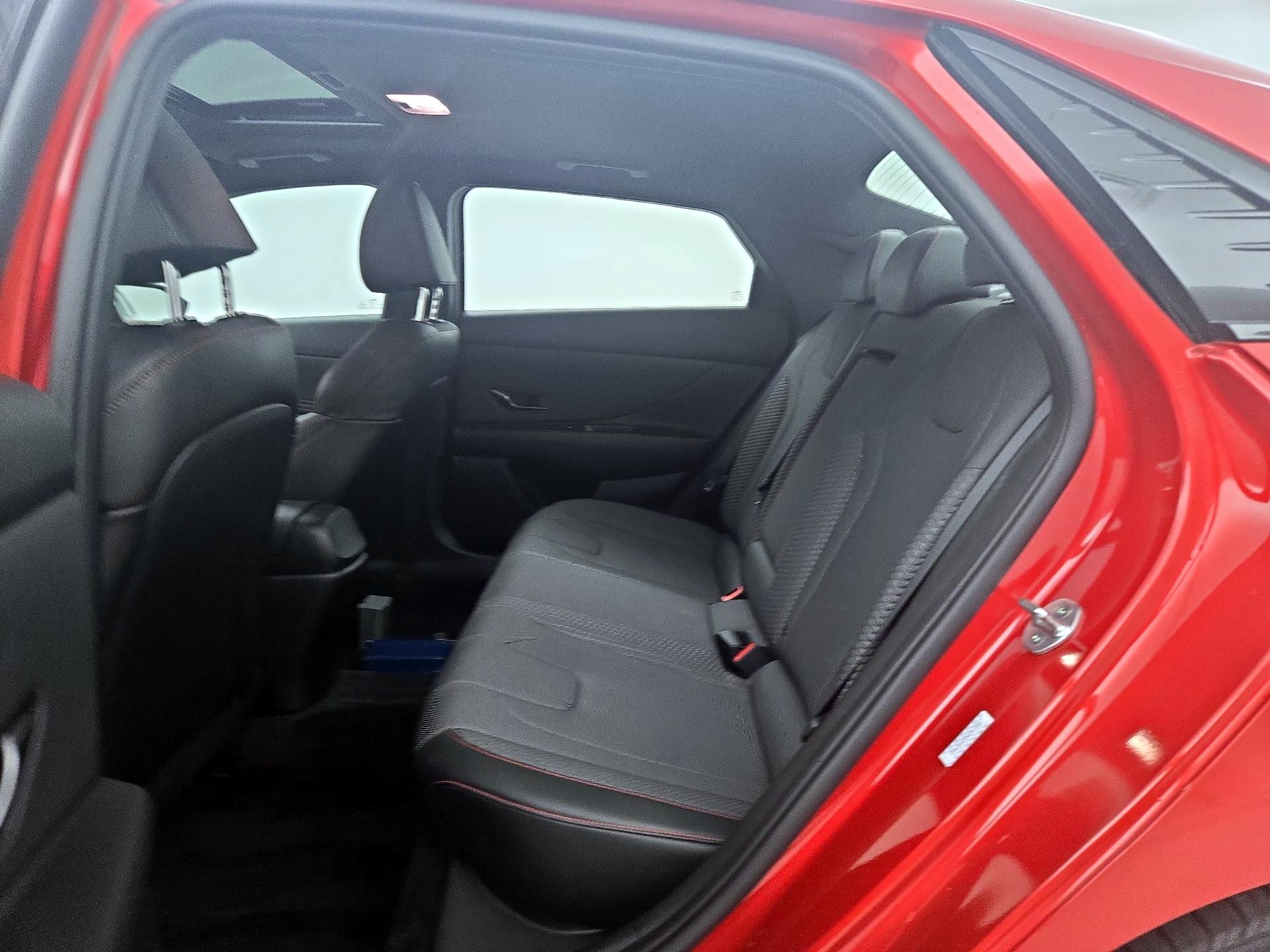 Thumbnail: 2022 Hyundai Elantra - 20