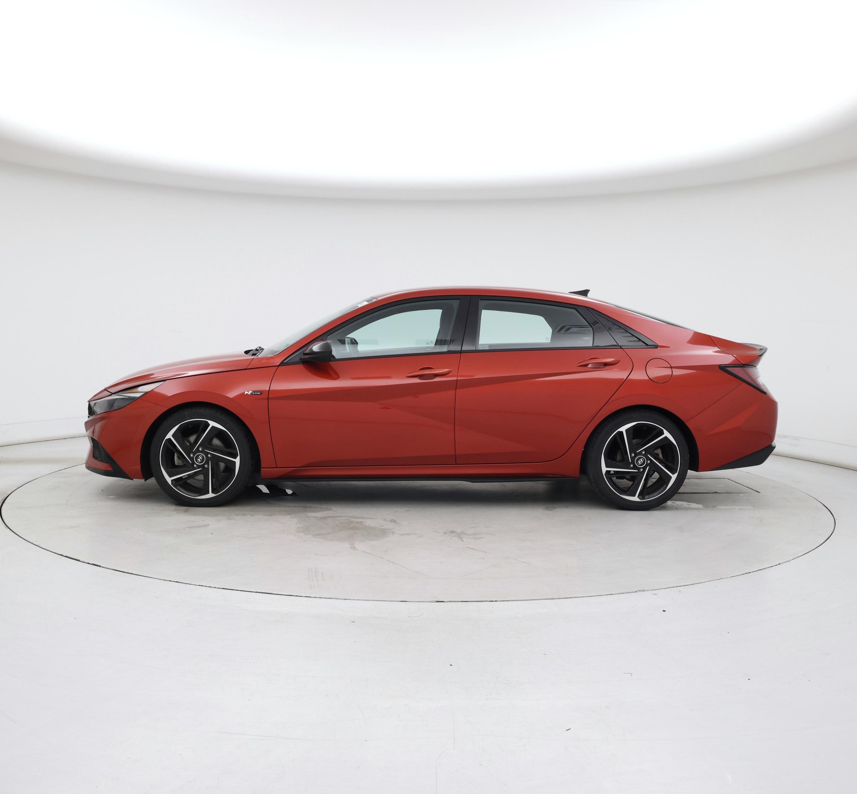 Thumbnail: 2022 Hyundai Elantra - 3
