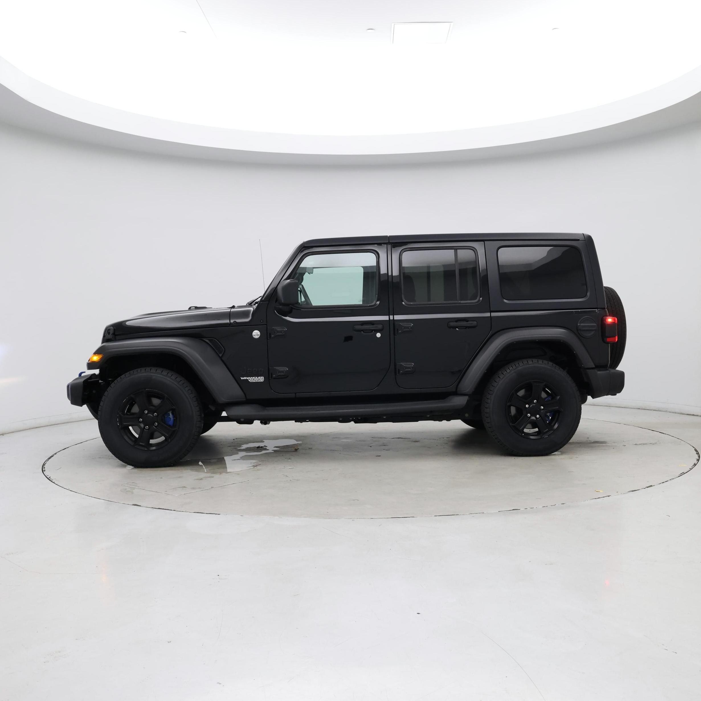 Thumbnail: 2021 Jeep Wrangler - 3