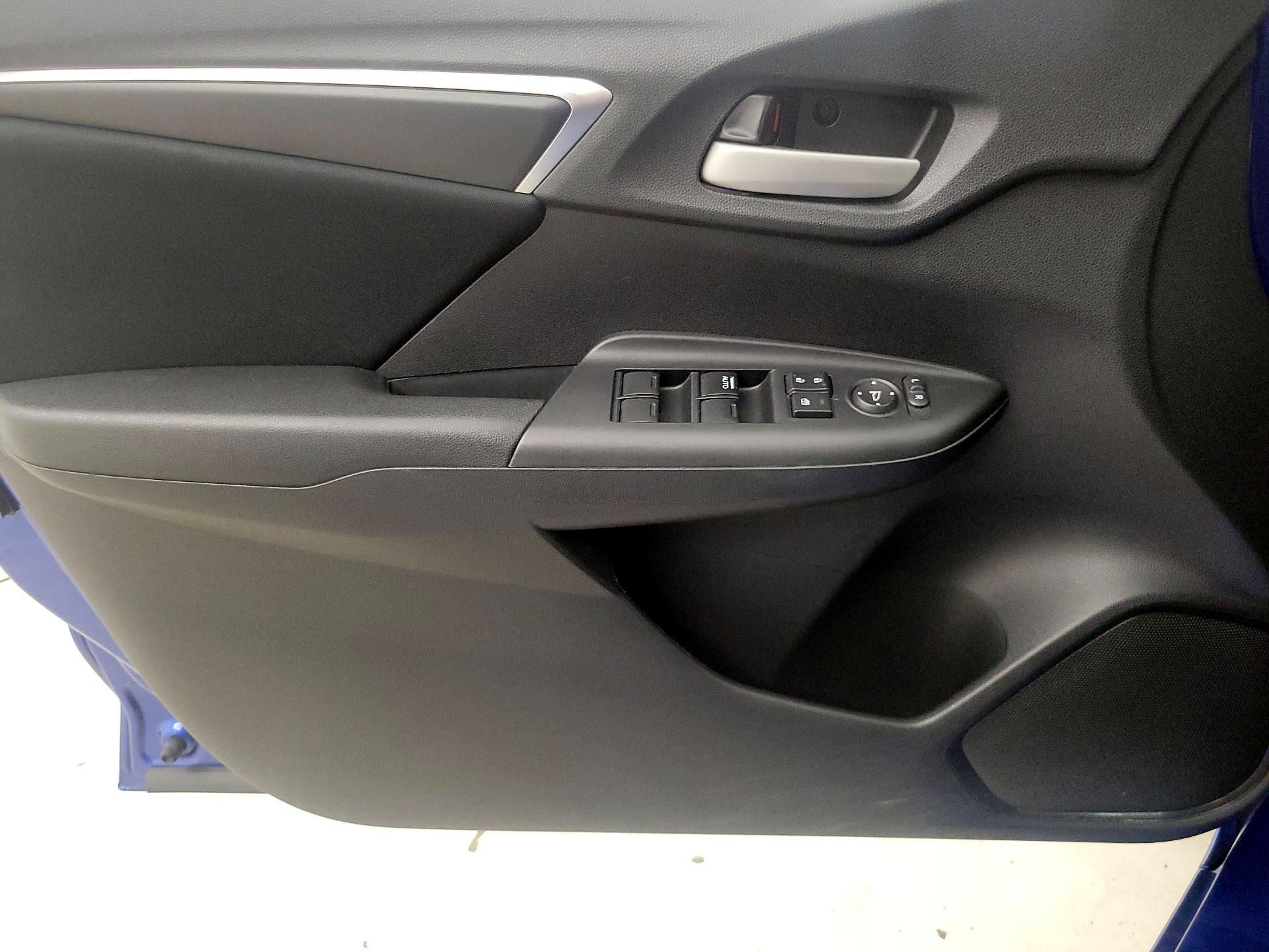 Thumbnail: 2015 Honda Fit - 12