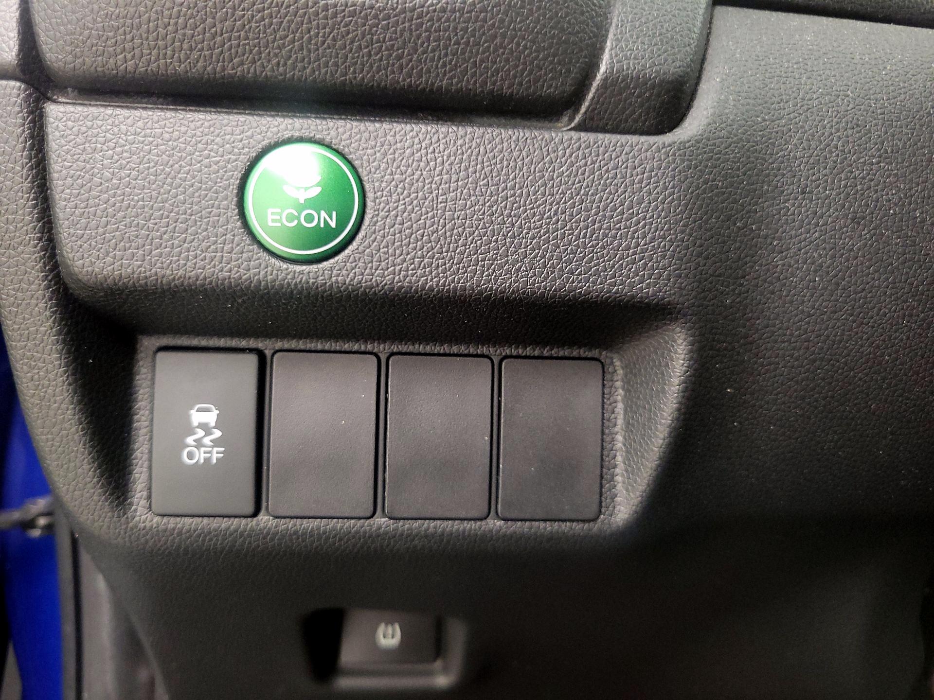 Thumbnail: 2015 Honda Fit - 13