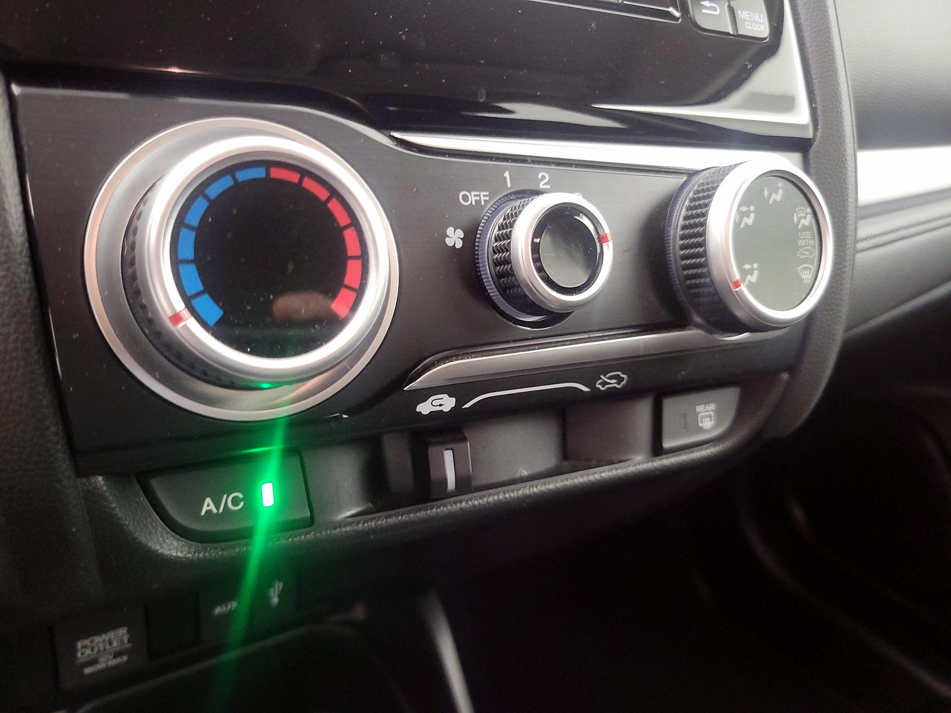 Thumbnail: 2015 Honda Fit - 16