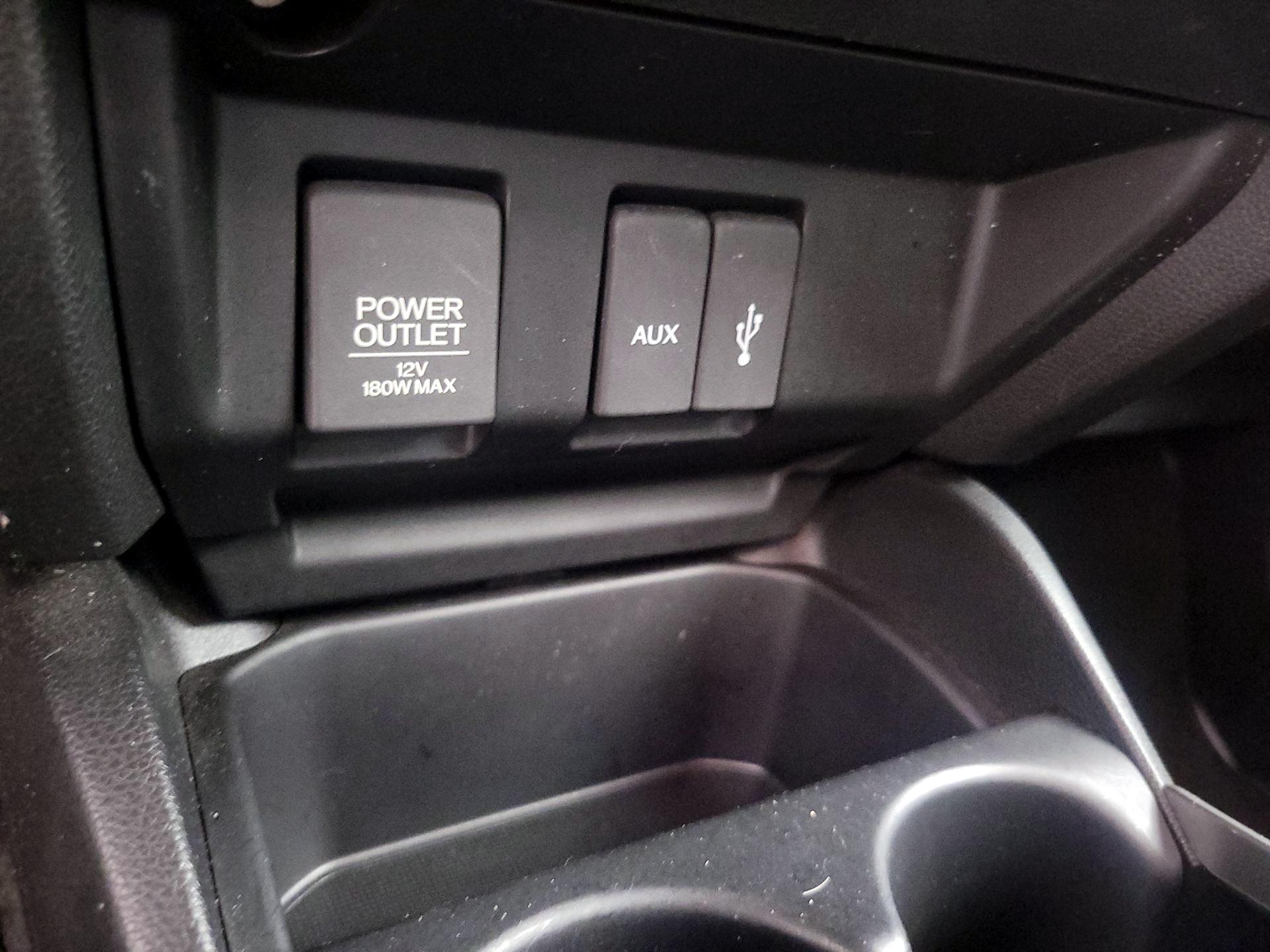 Thumbnail: 2015 Honda Fit - 18