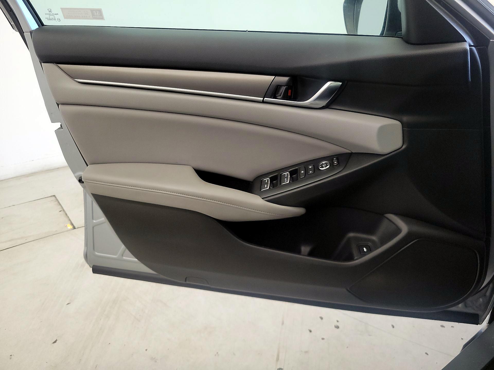 Thumbnail: 2018 Honda Accord - 12