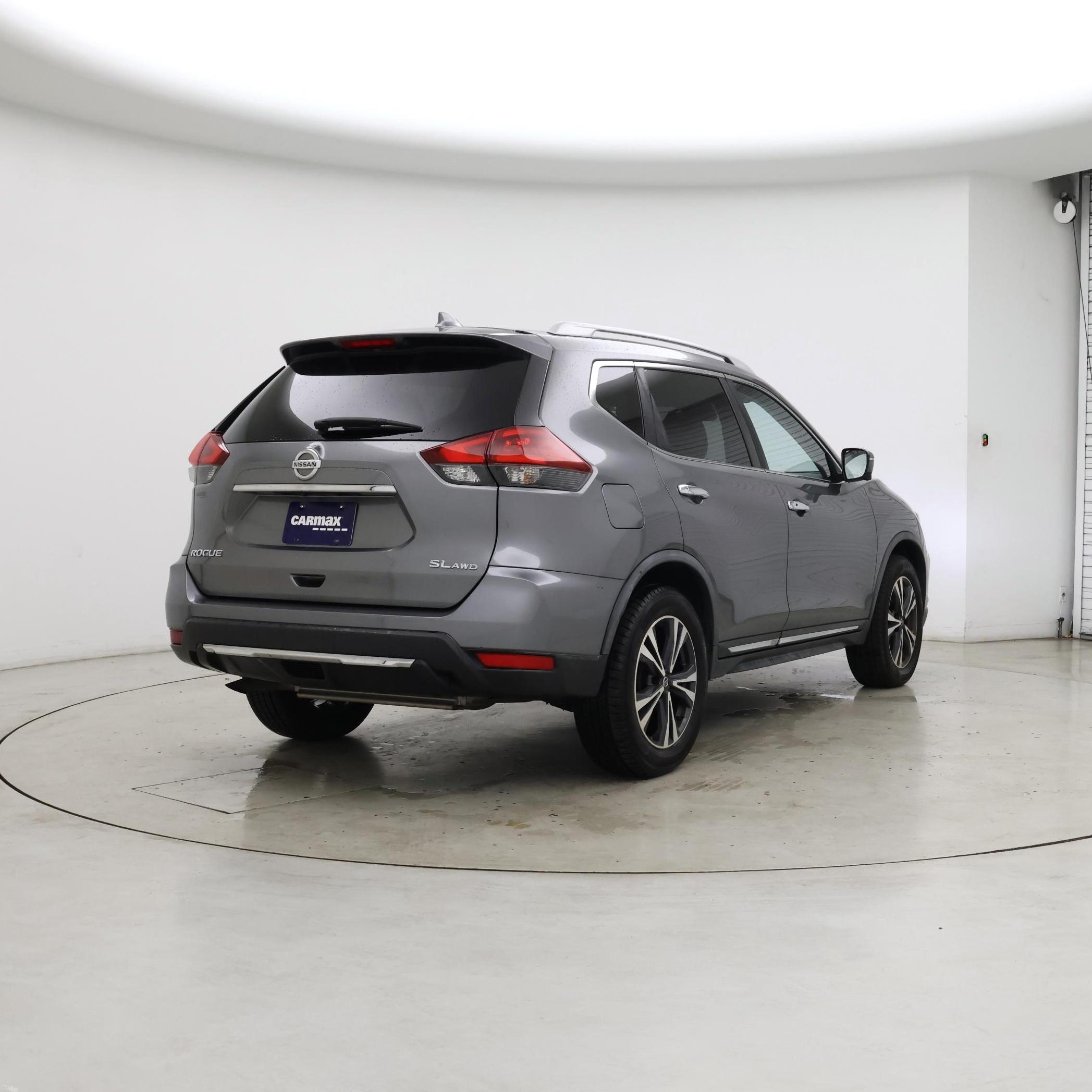 Thumbnail: 2018 Nissan Rogue - 8
