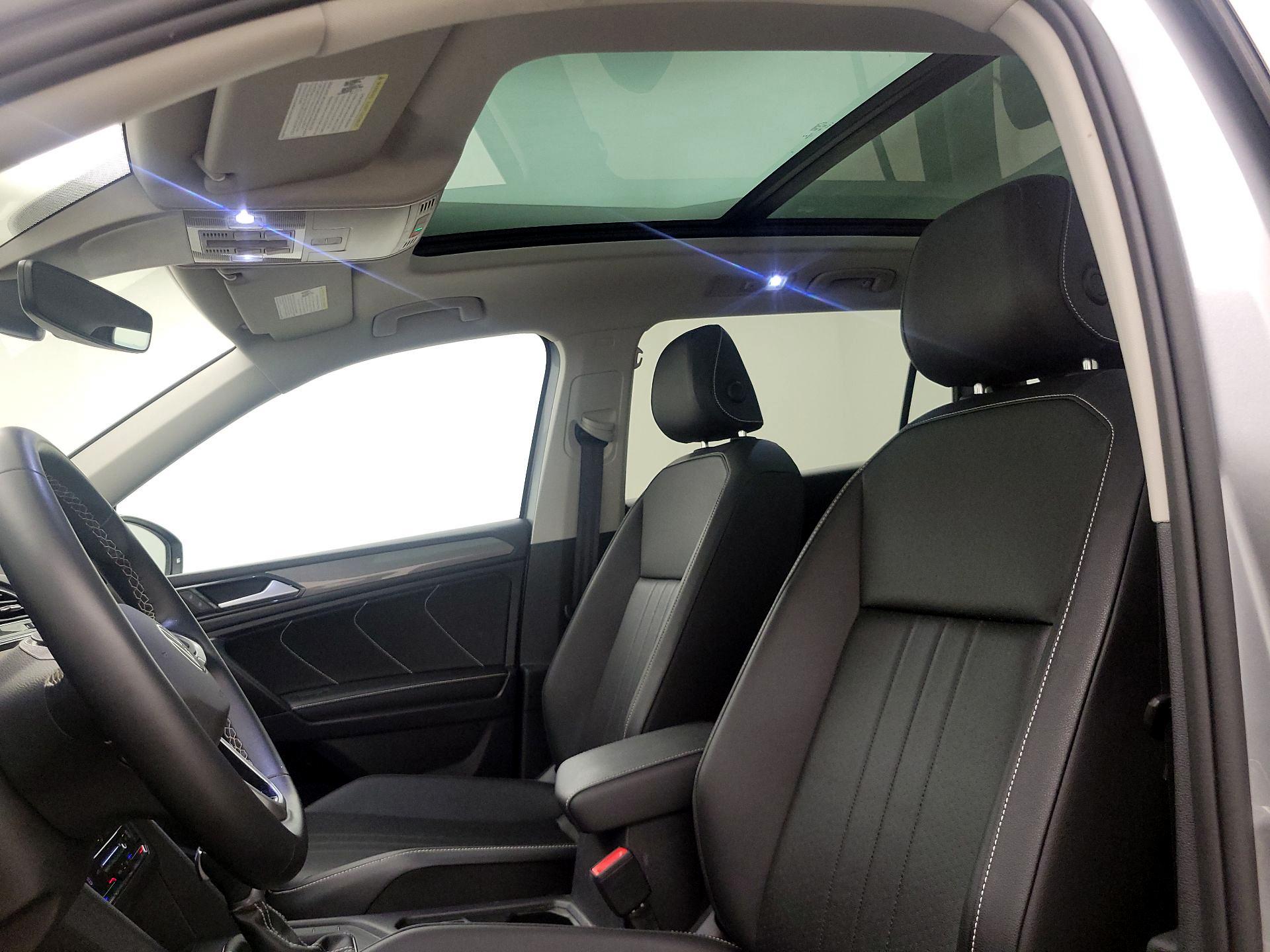 Thumbnail: 2023 Volkswagen Tiguan - 19