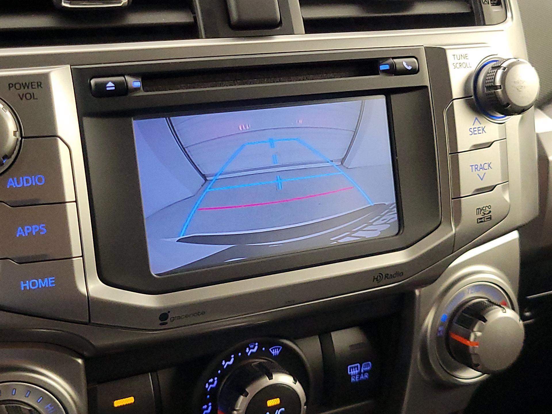 Thumbnail: 2014 Toyota 4Runner - 15