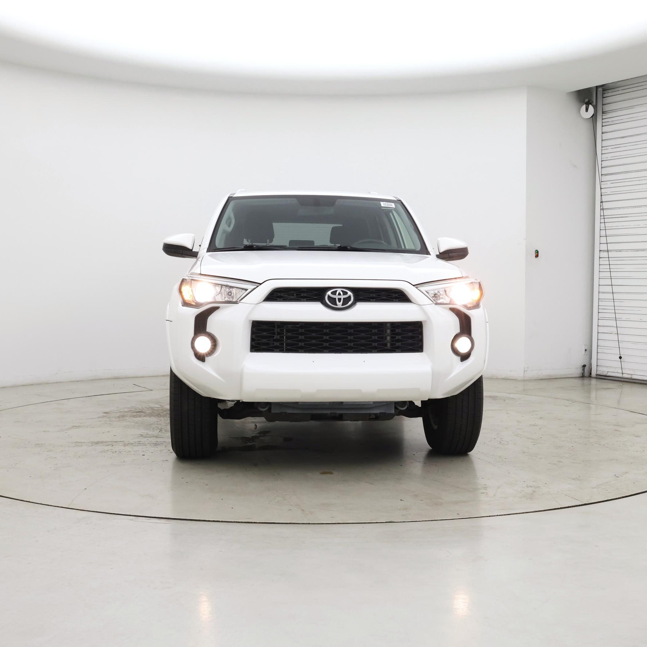 Thumbnail: 2014 Toyota 4Runner - 5