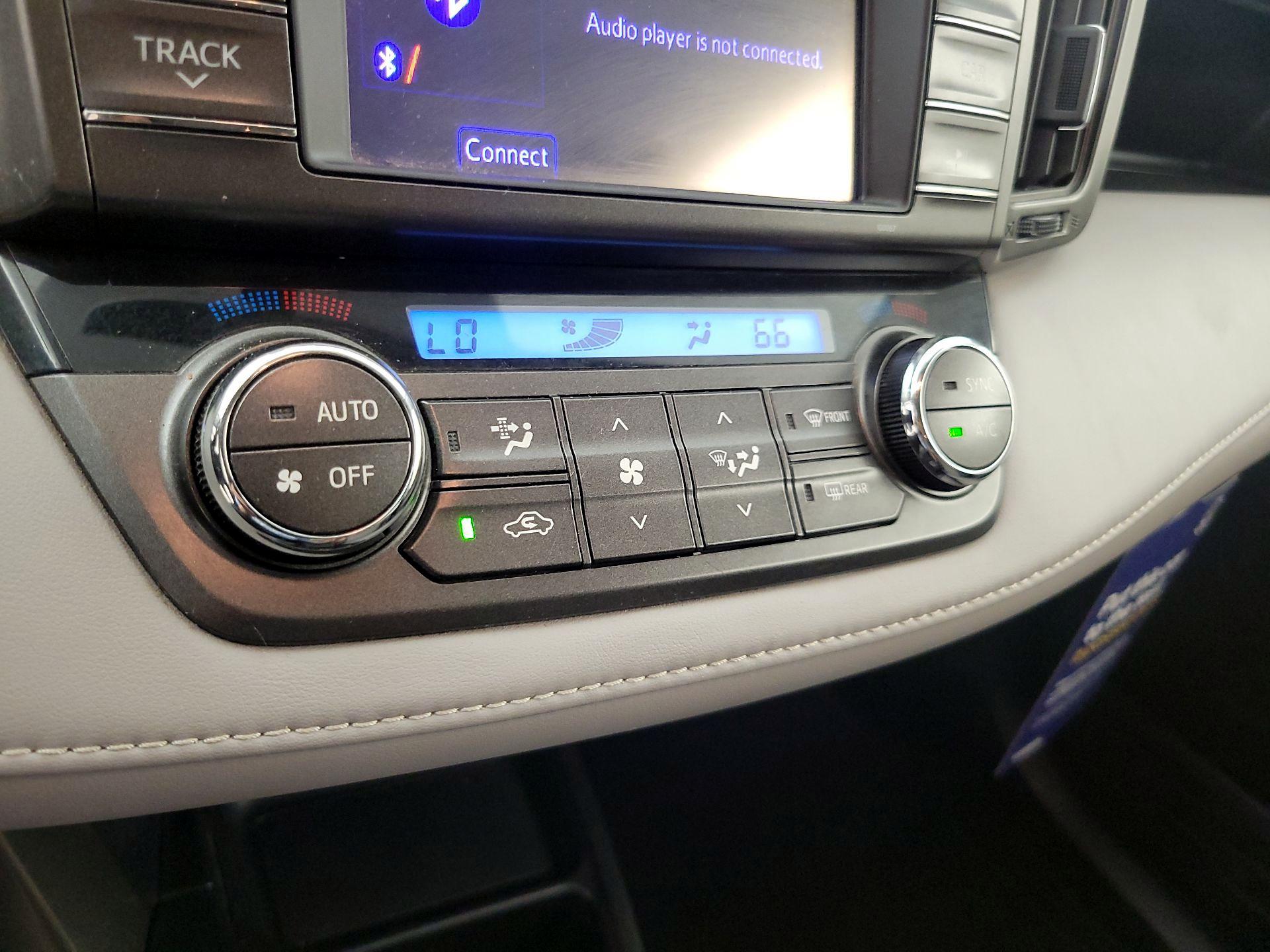 Thumbnail: 2013 Toyota RAV4 - 16