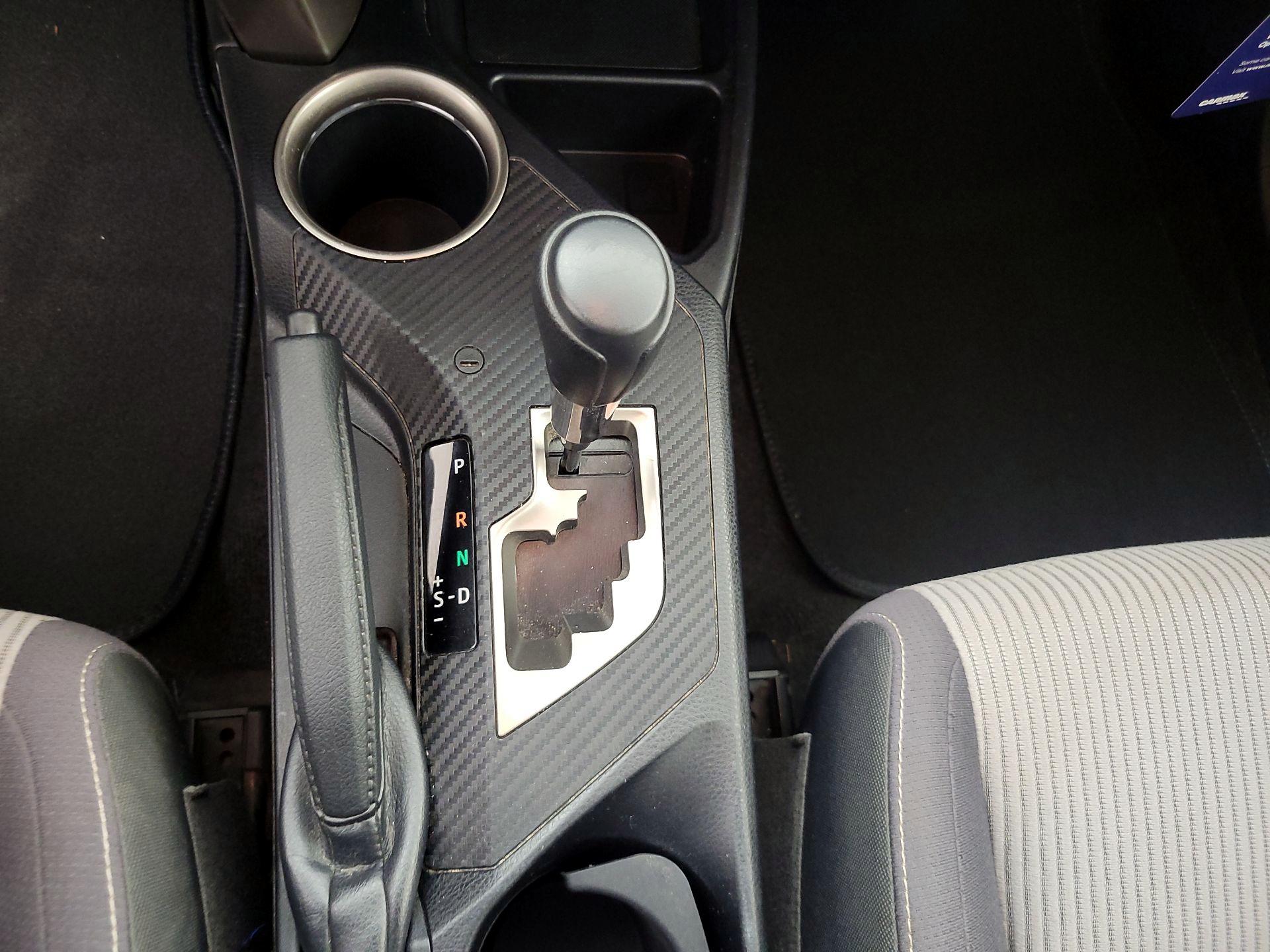 Thumbnail: 2013 Toyota RAV4 - 17