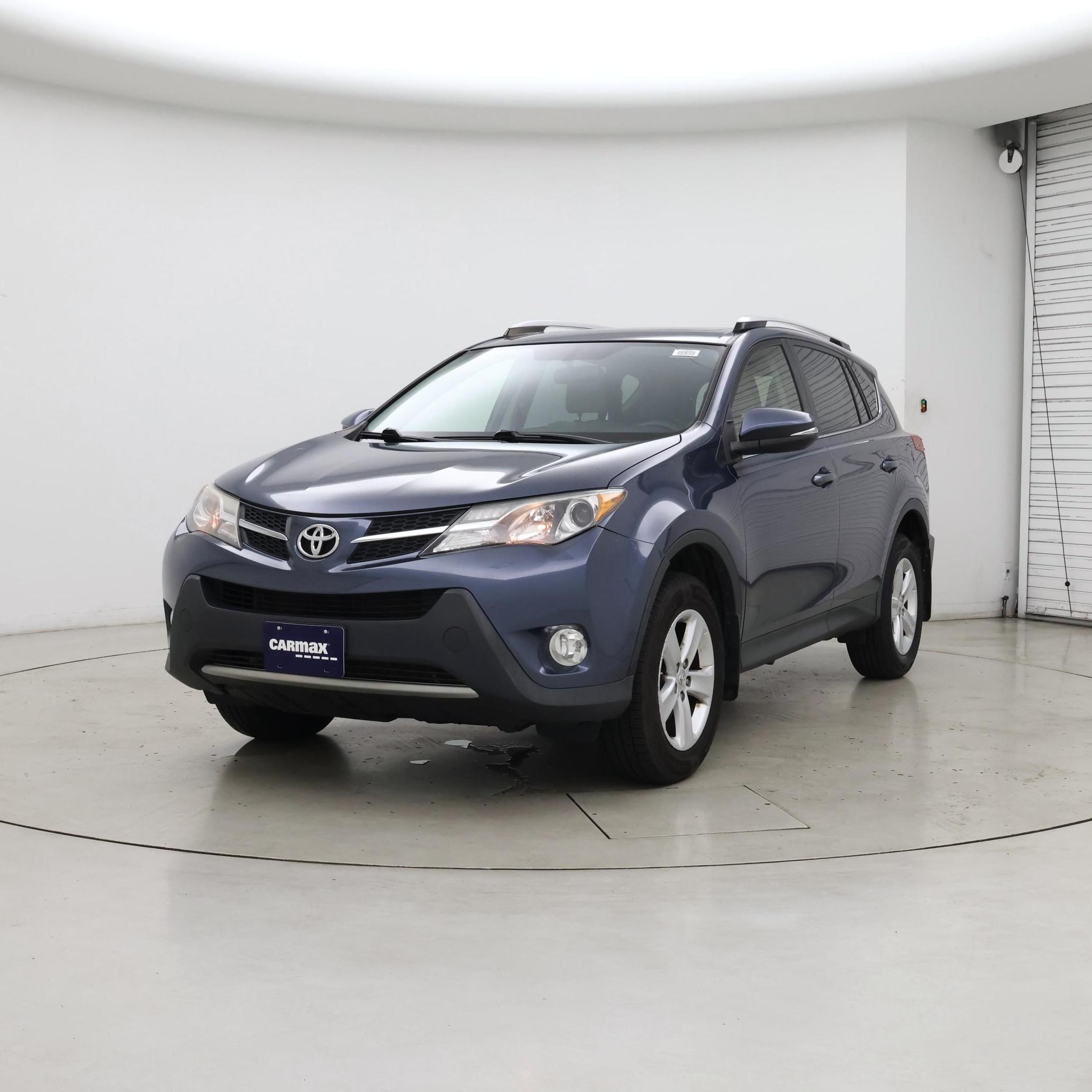 Thumbnail: 2013 Toyota RAV4 - 4