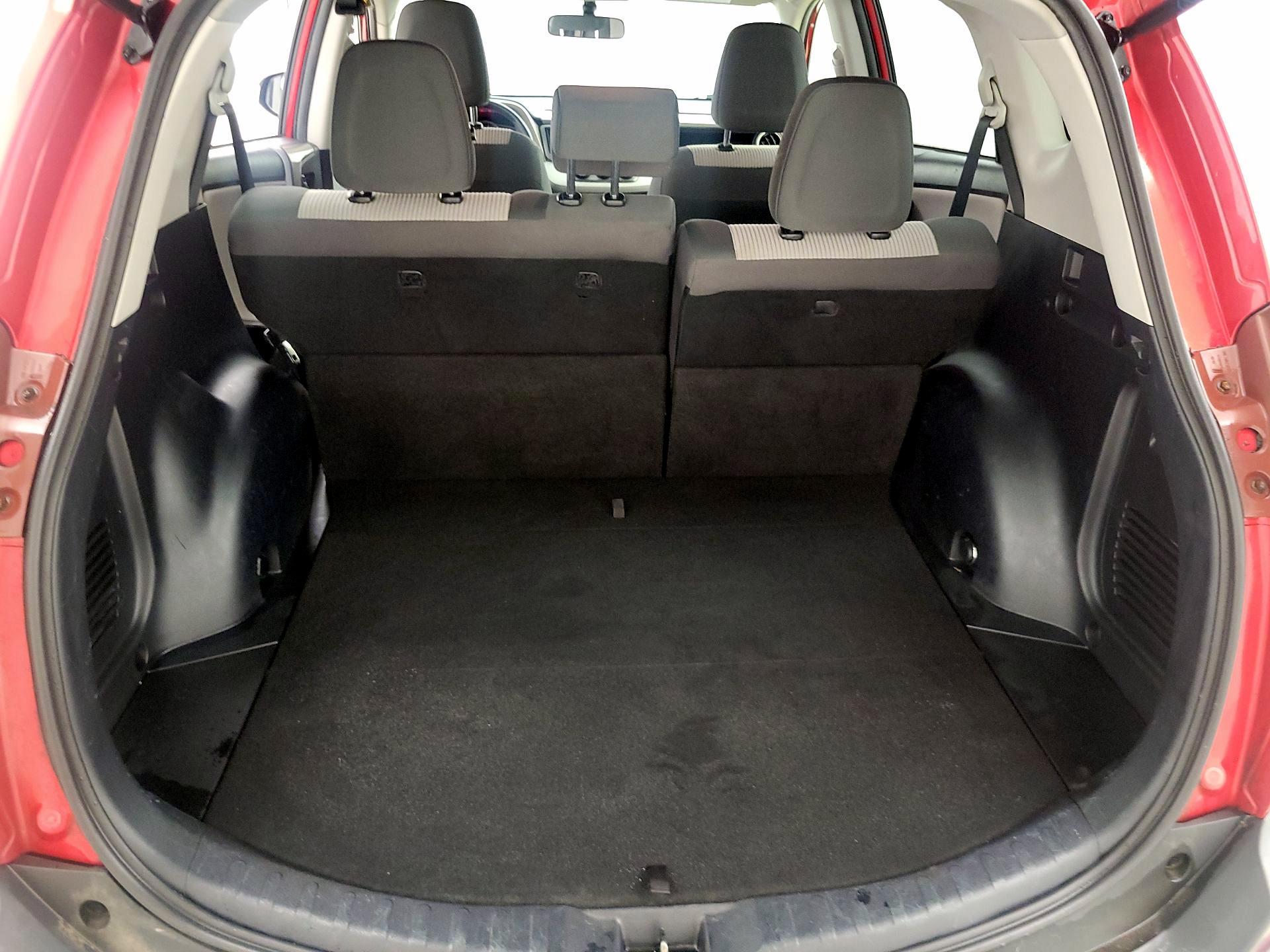 Thumbnail: 2015 Toyota RAV4 - 19