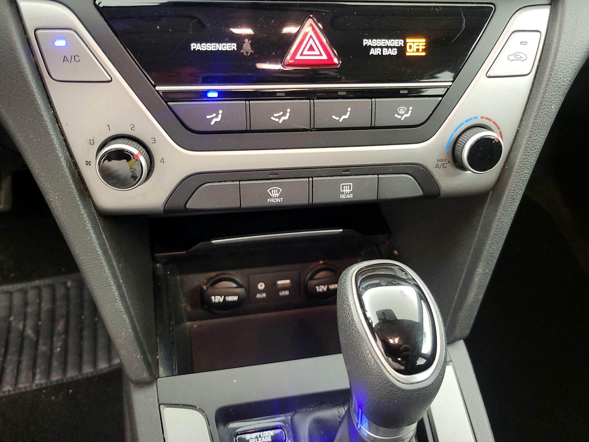 Thumbnail: 2018 Hyundai Elantra - 16