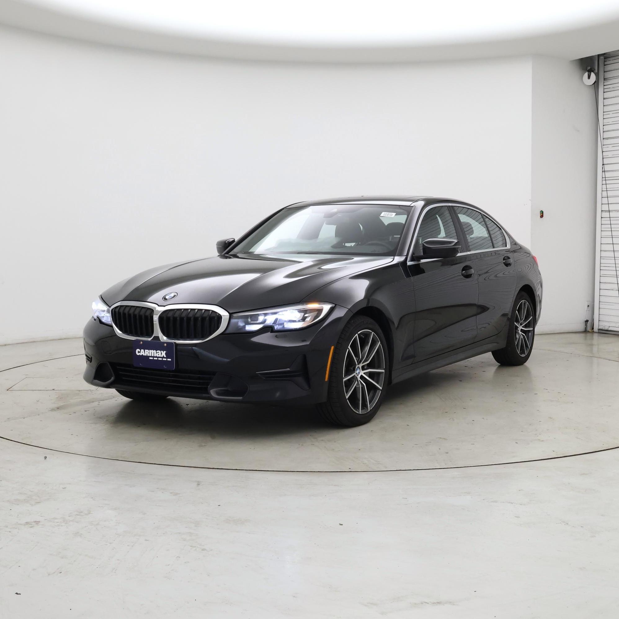 Thumbnail: 2019 BMW 3 Series - 4