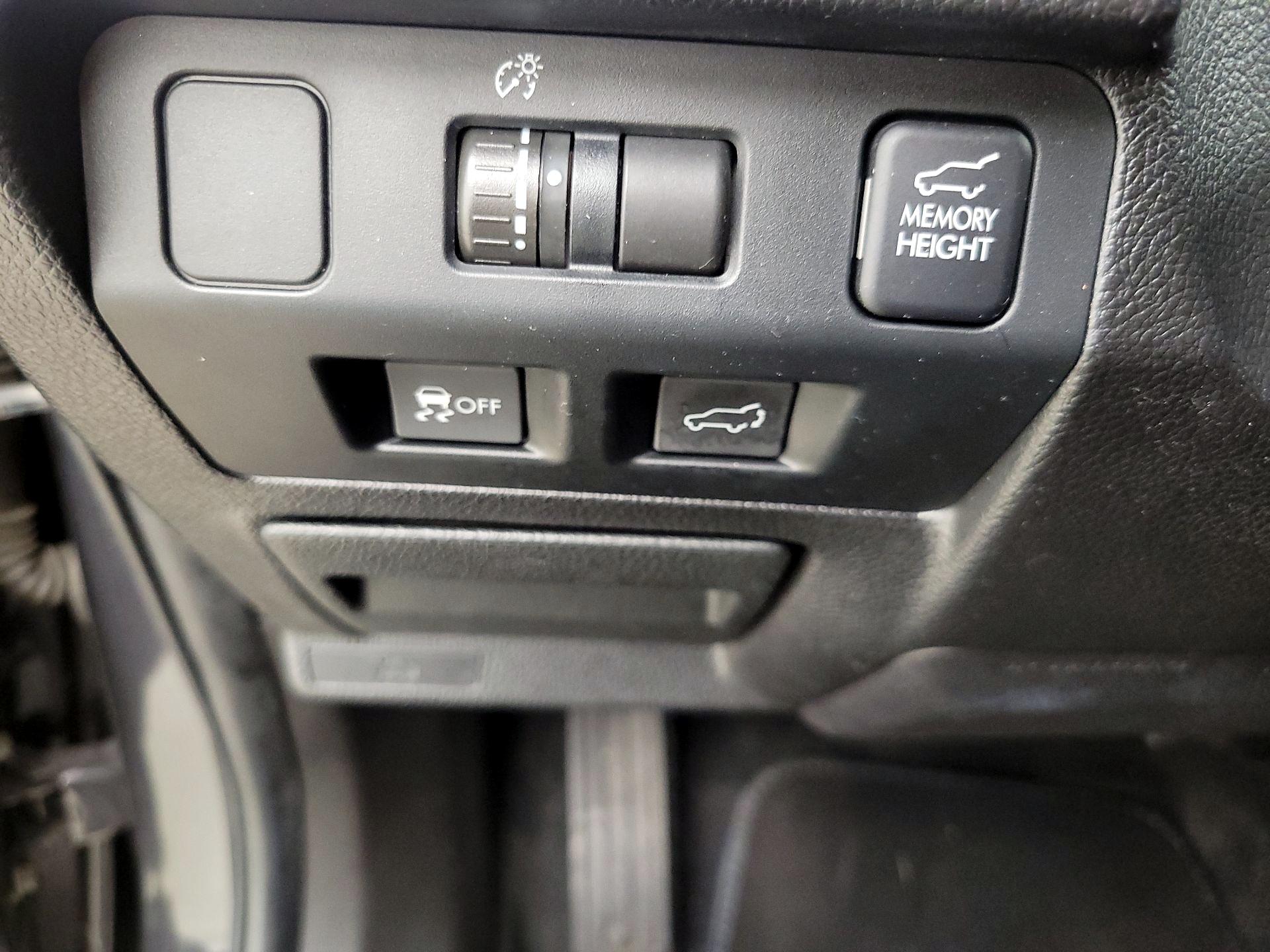 Thumbnail: 2014 Subaru Forester - 13
