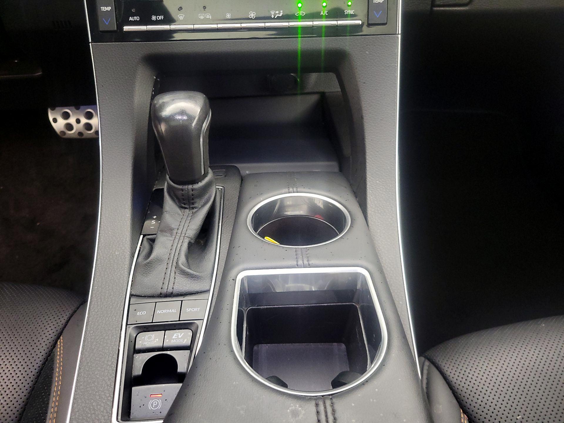 Thumbnail: 2022 Toyota Avalon - 18