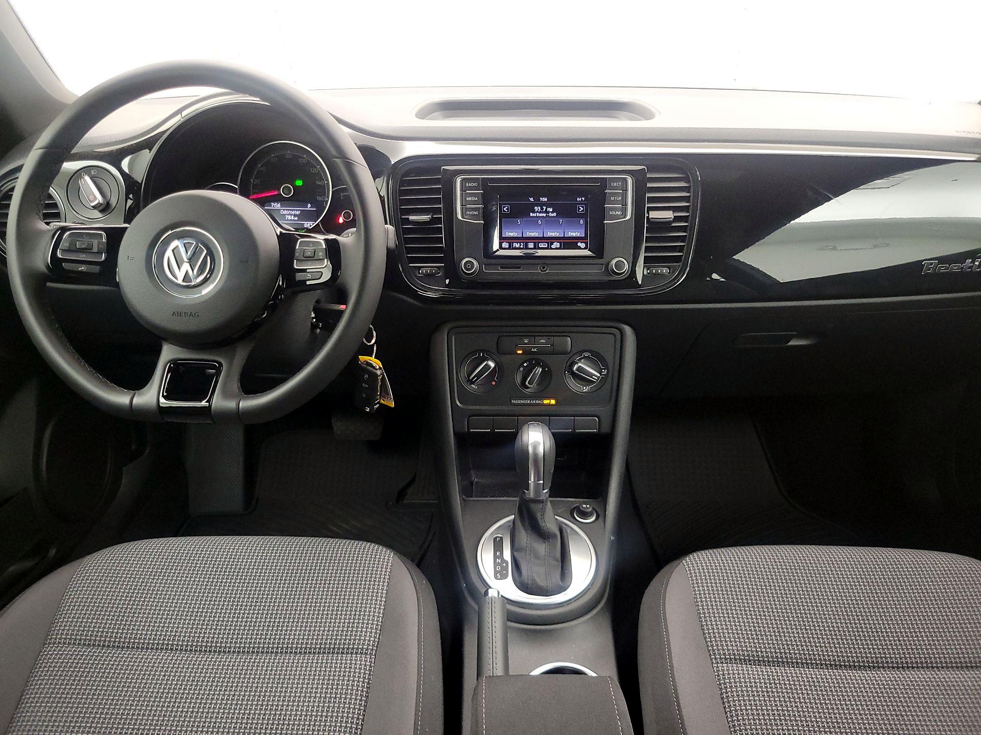 Thumbnail: 2019 Volkswagen Beetle - 9